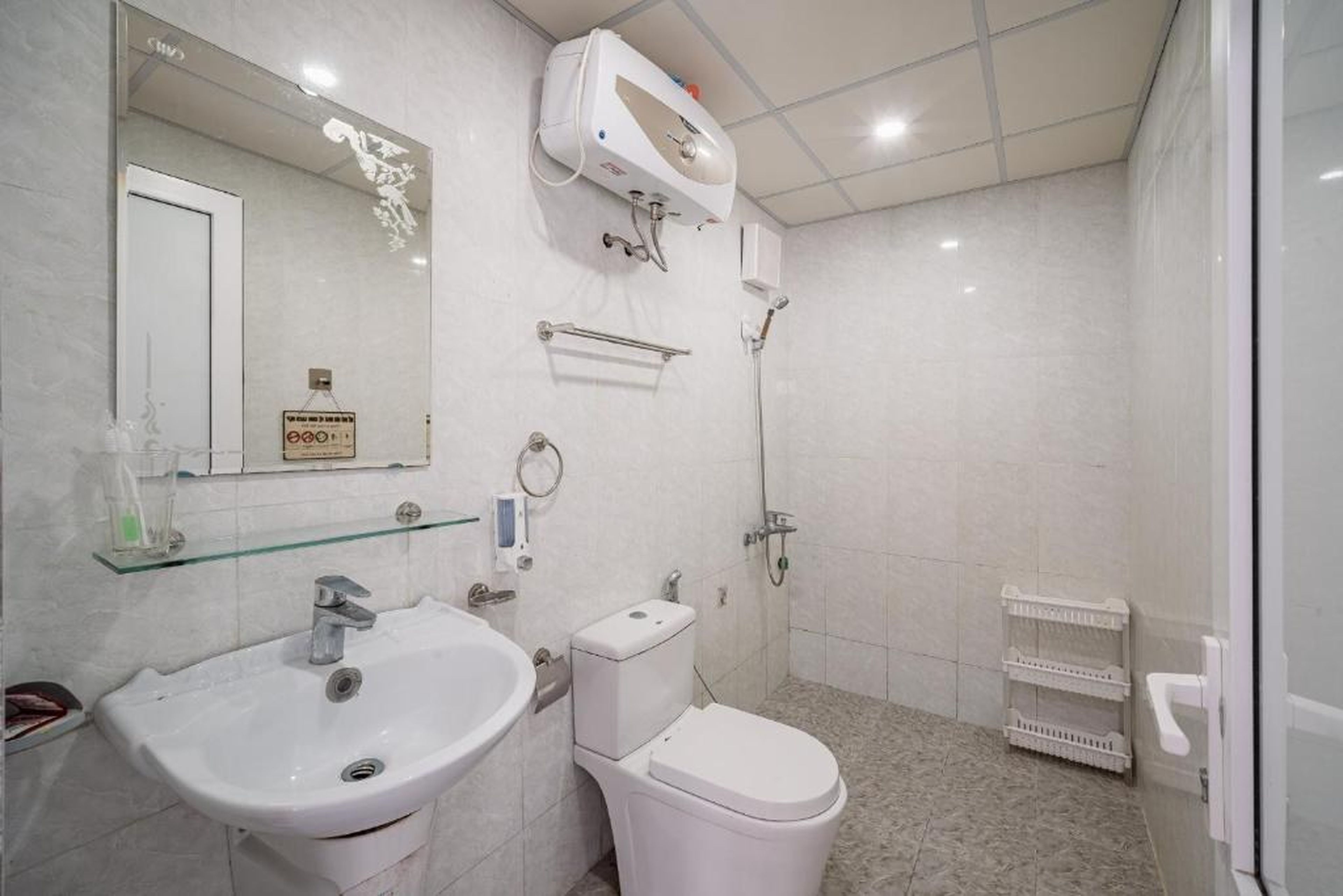 Three-bedroom house with sea view - Hình 3