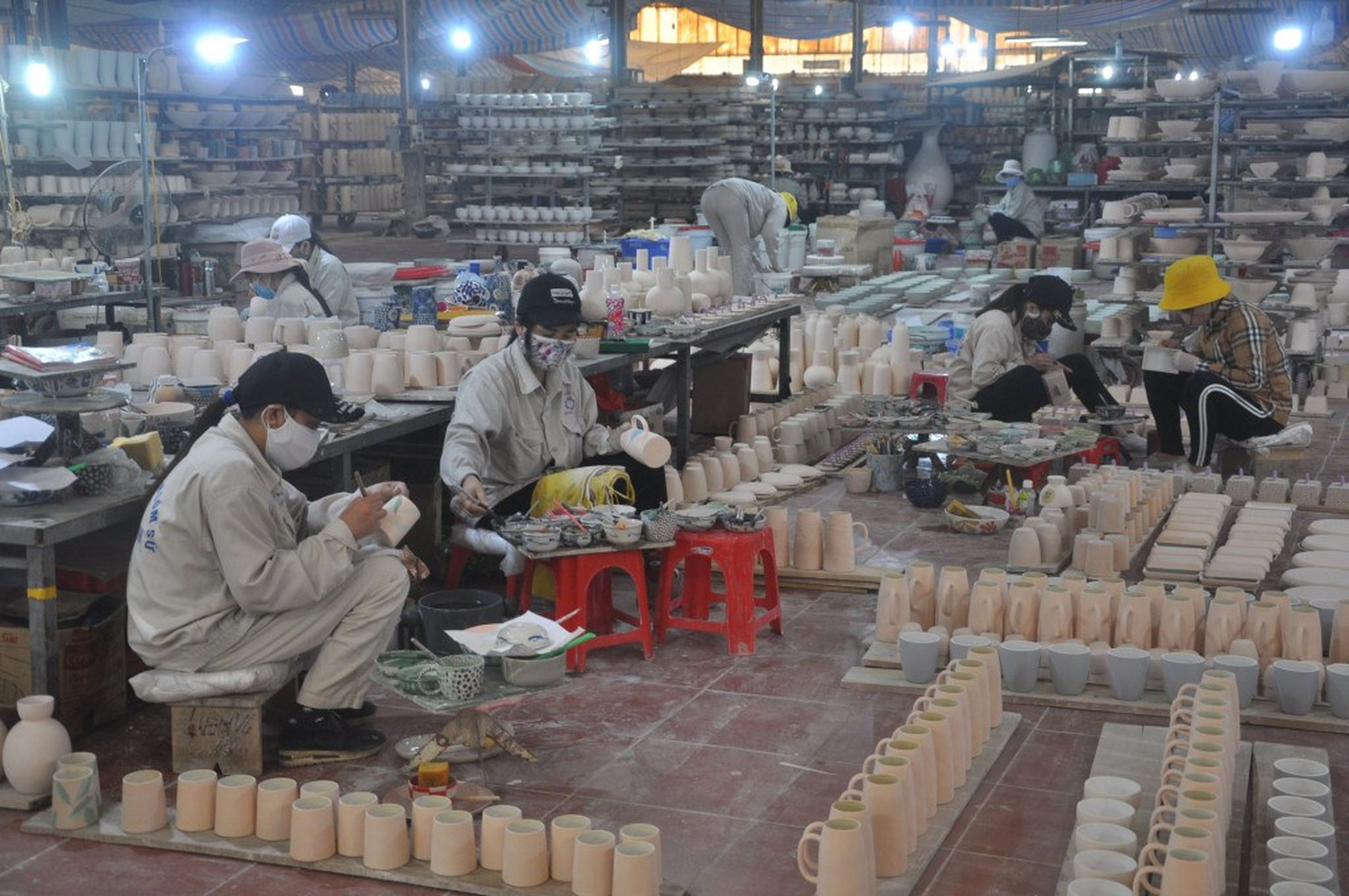 Gốm sứ Đông Triều – Nghề thổi hồn cho đất ở Quảng Ninh - Hình 10