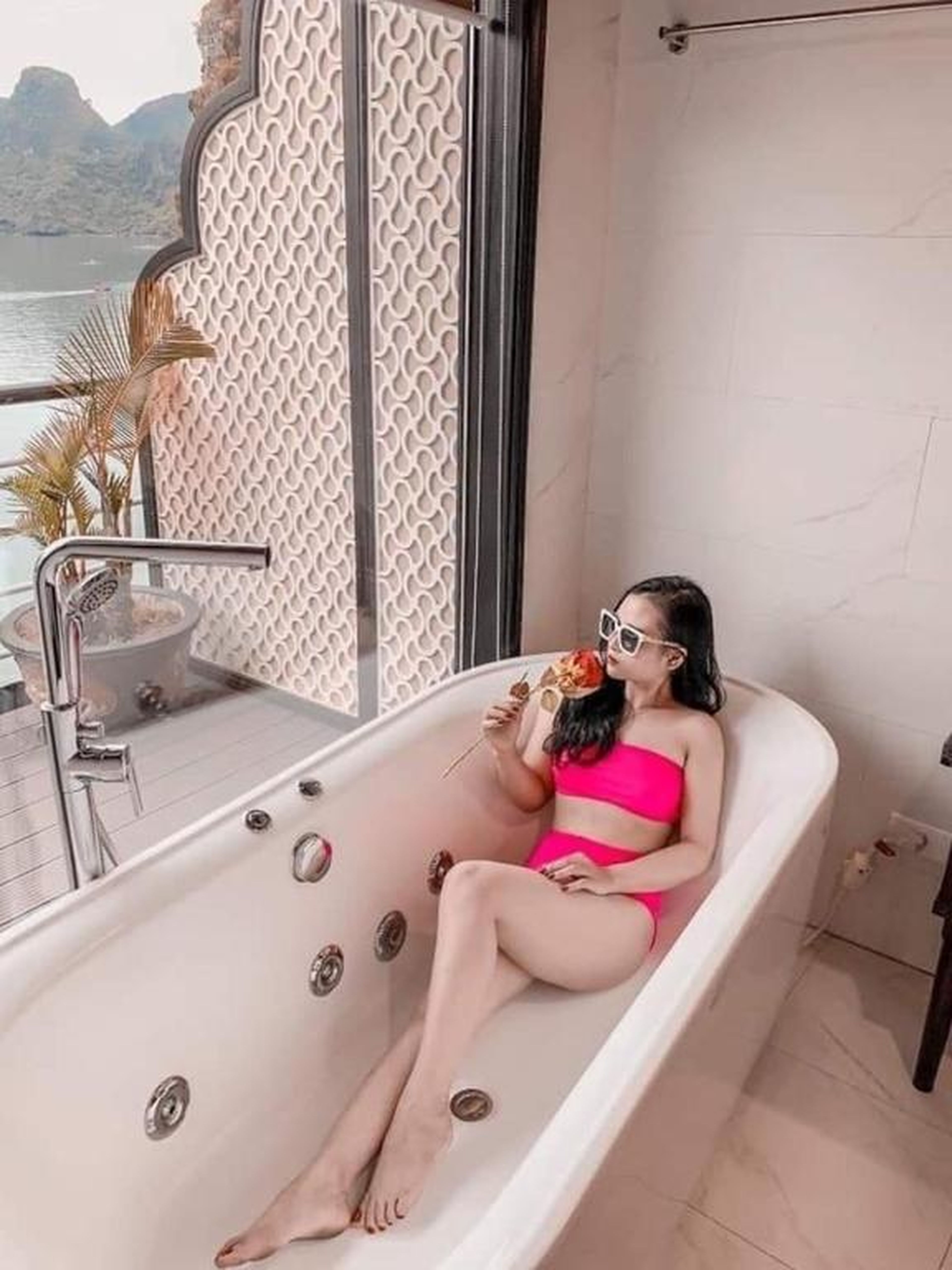 La Casta 5-Star Cruise 2D1N - Lan Ha Bay - Balcony & Bathtub Ocean View - Hình 37