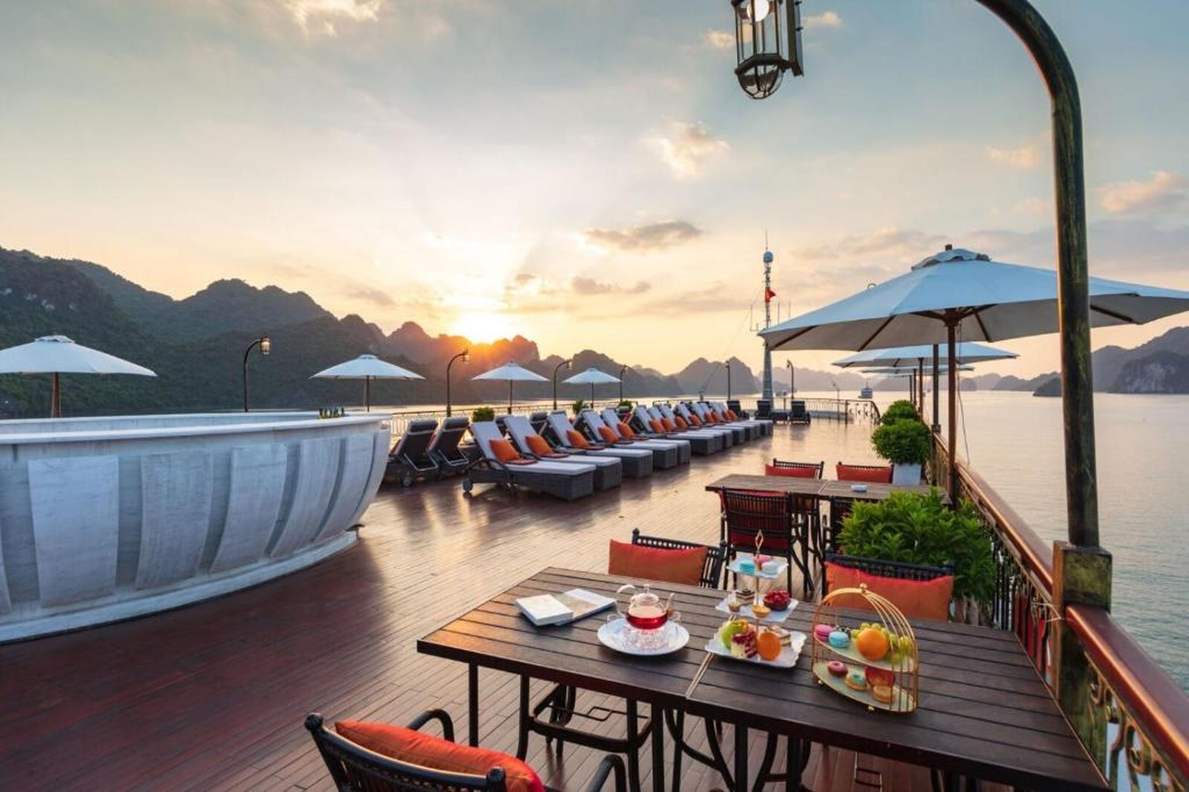 Indochine Cruise Lan Ha Bay - Hình 2