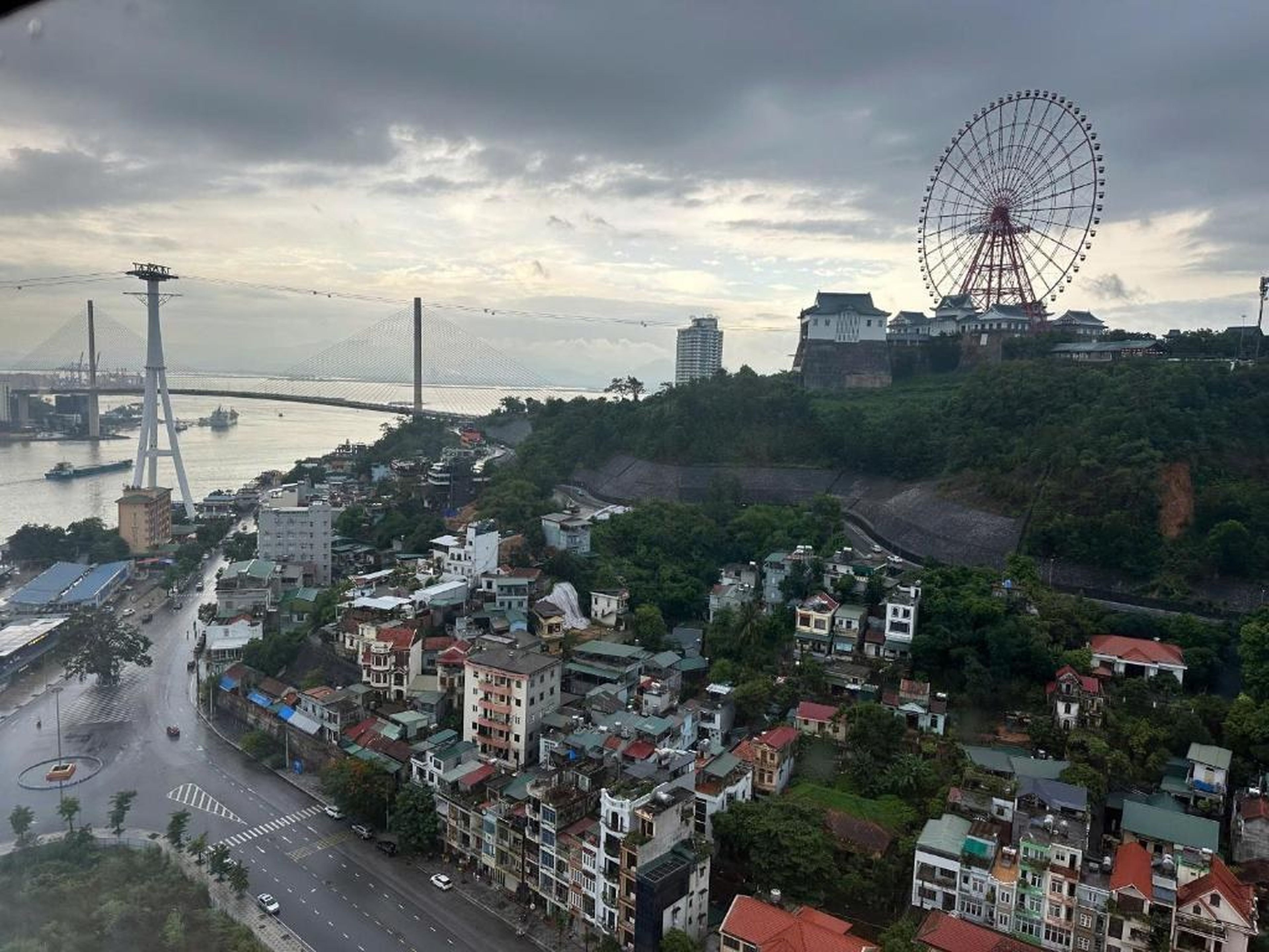 The Saphire Ha Long - TranThuy Sea View Apartment - Hình 28