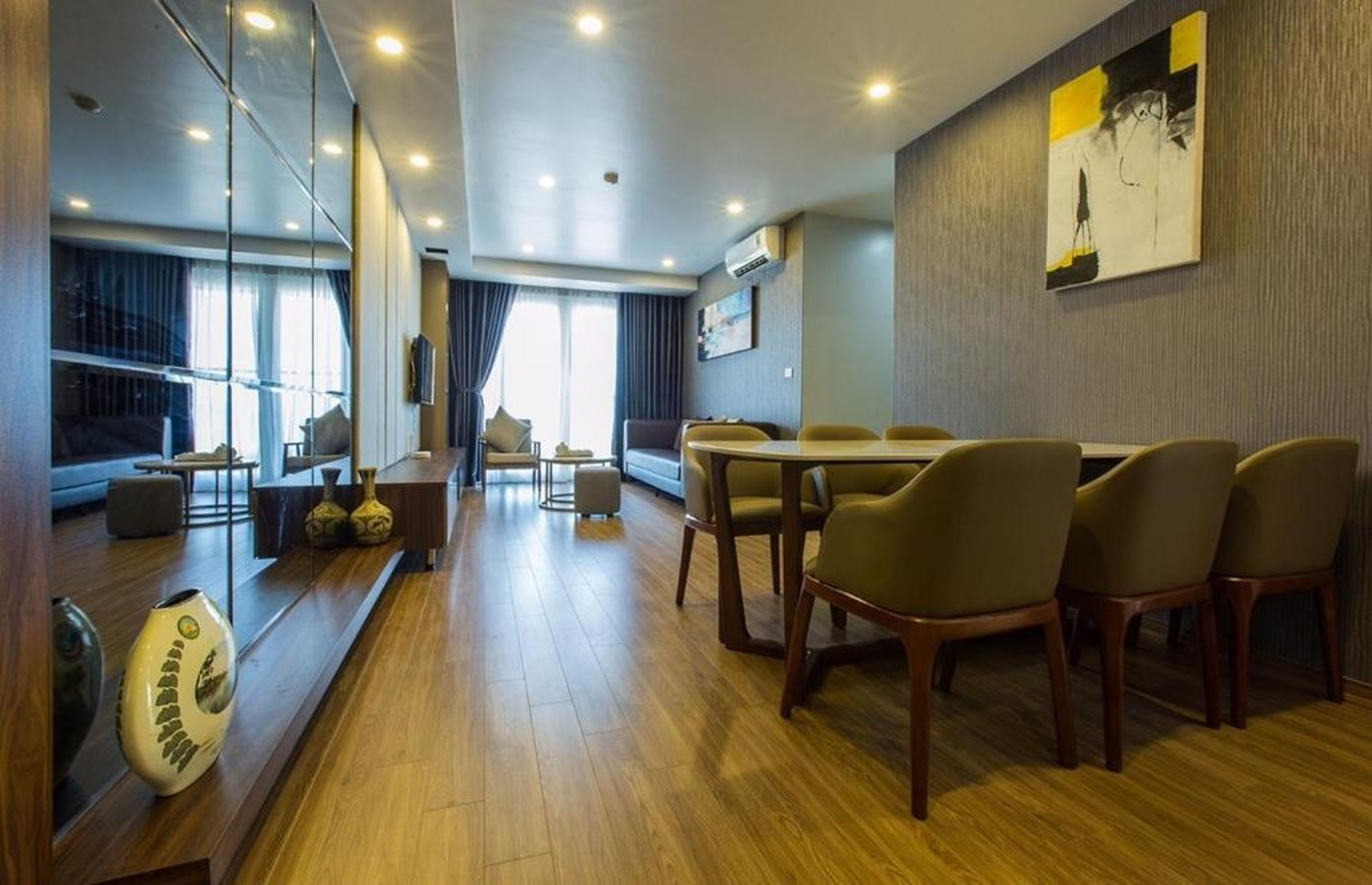 Homestay Ha Long luxury (sea ​​view) - Hình 36