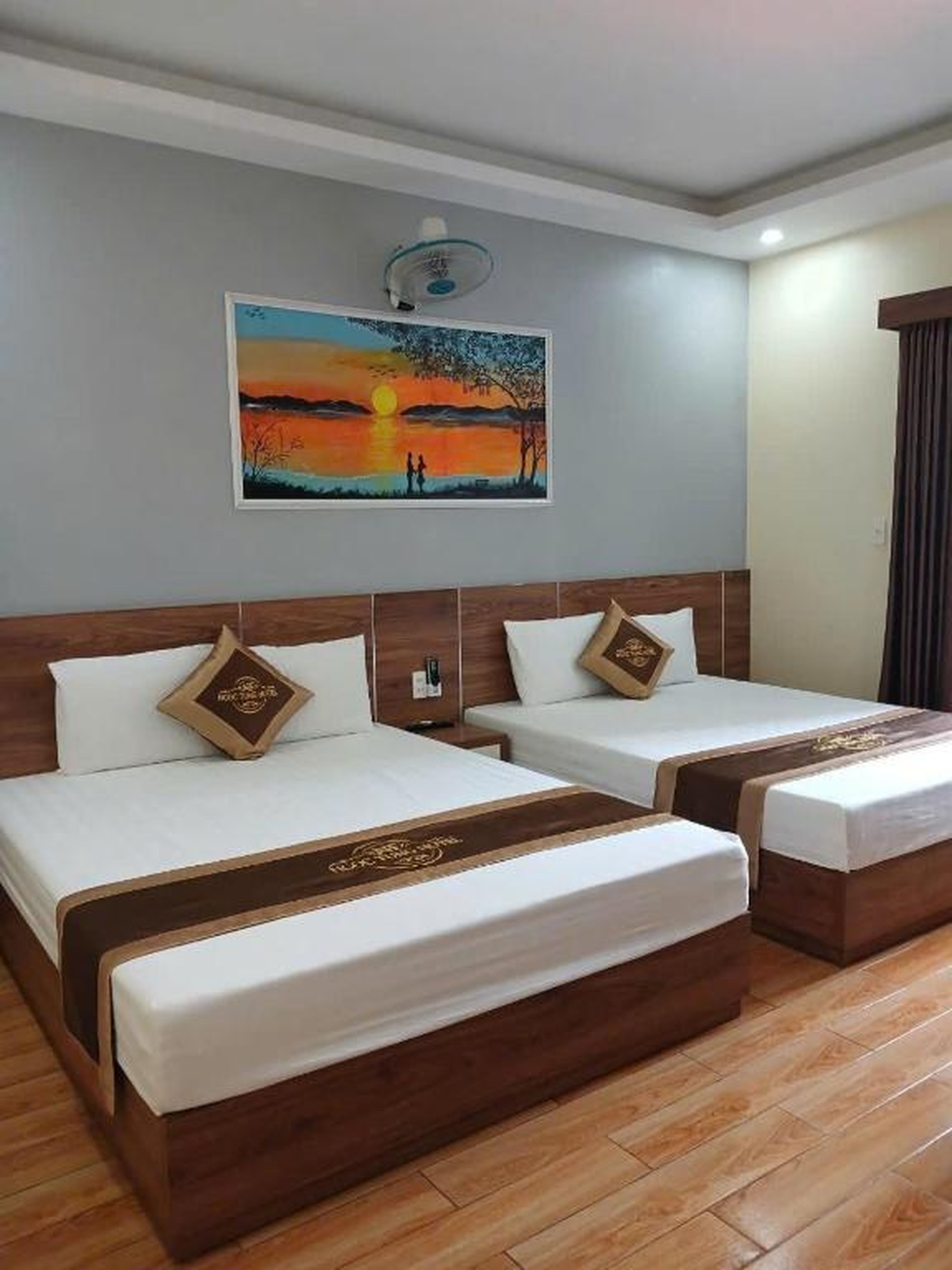 Ngọc Tùng Hotel - Hình 32