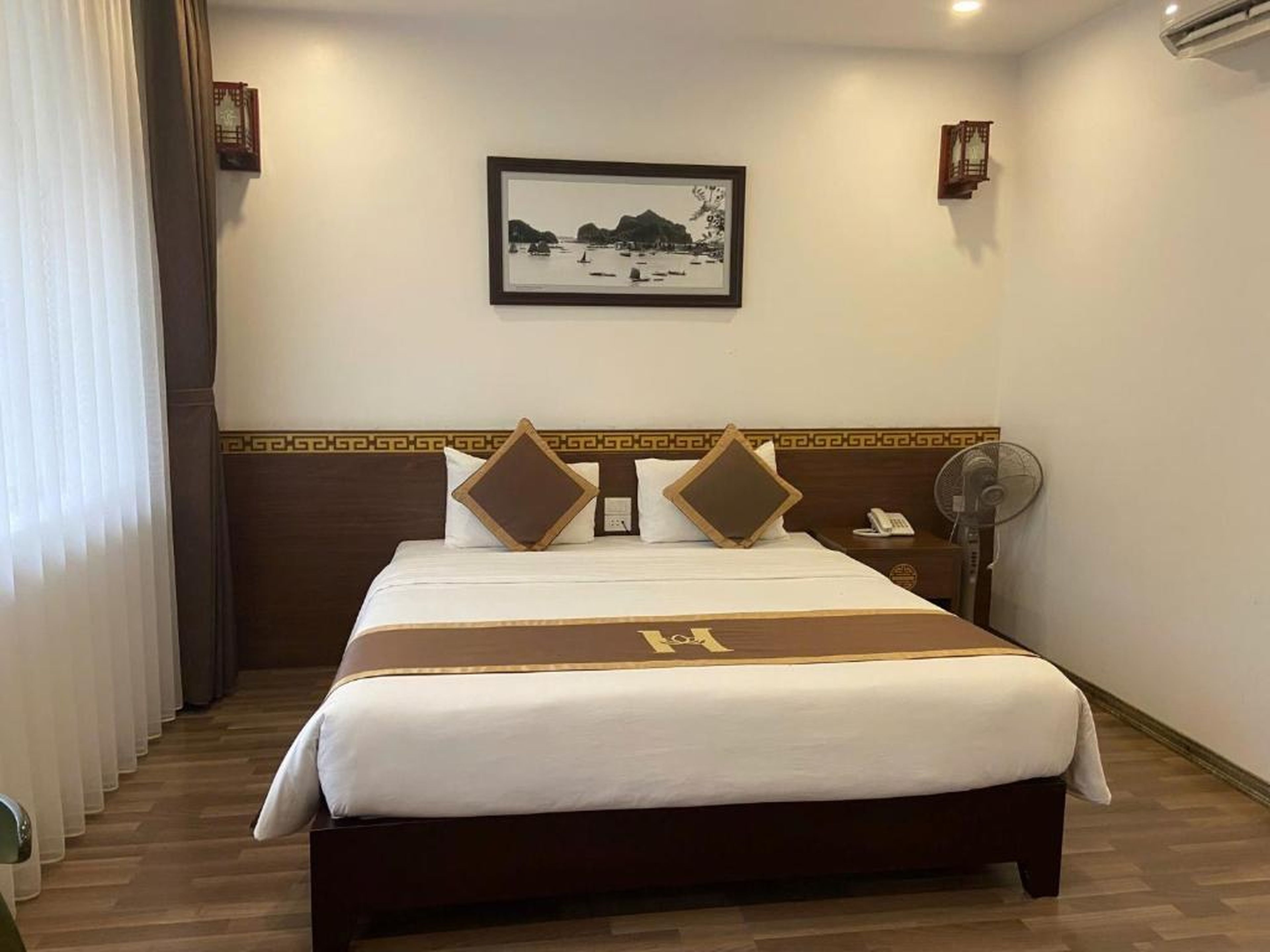 Helen Halong Hotel - Hình 33