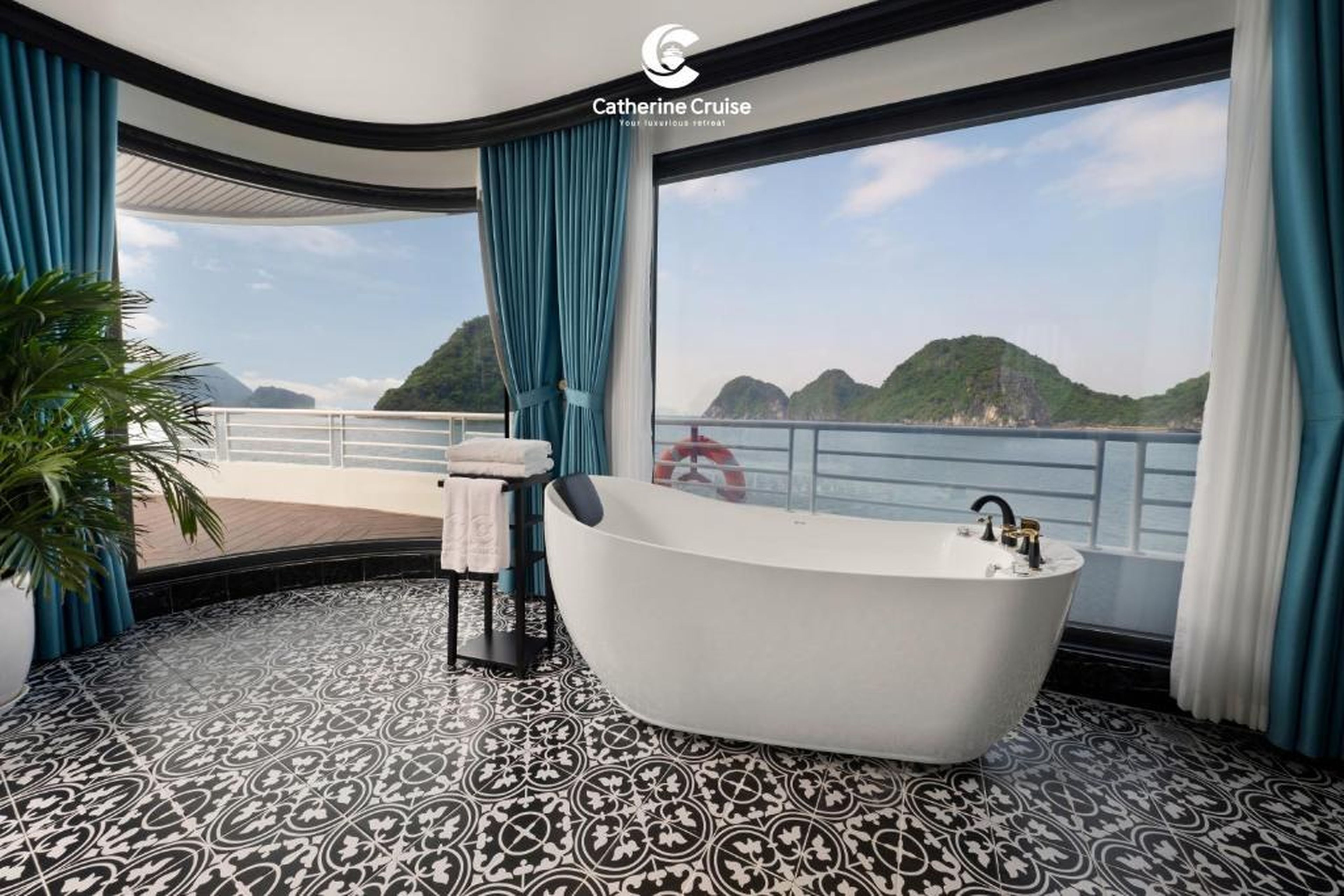Catherine Cruise Halong - Hình 48
