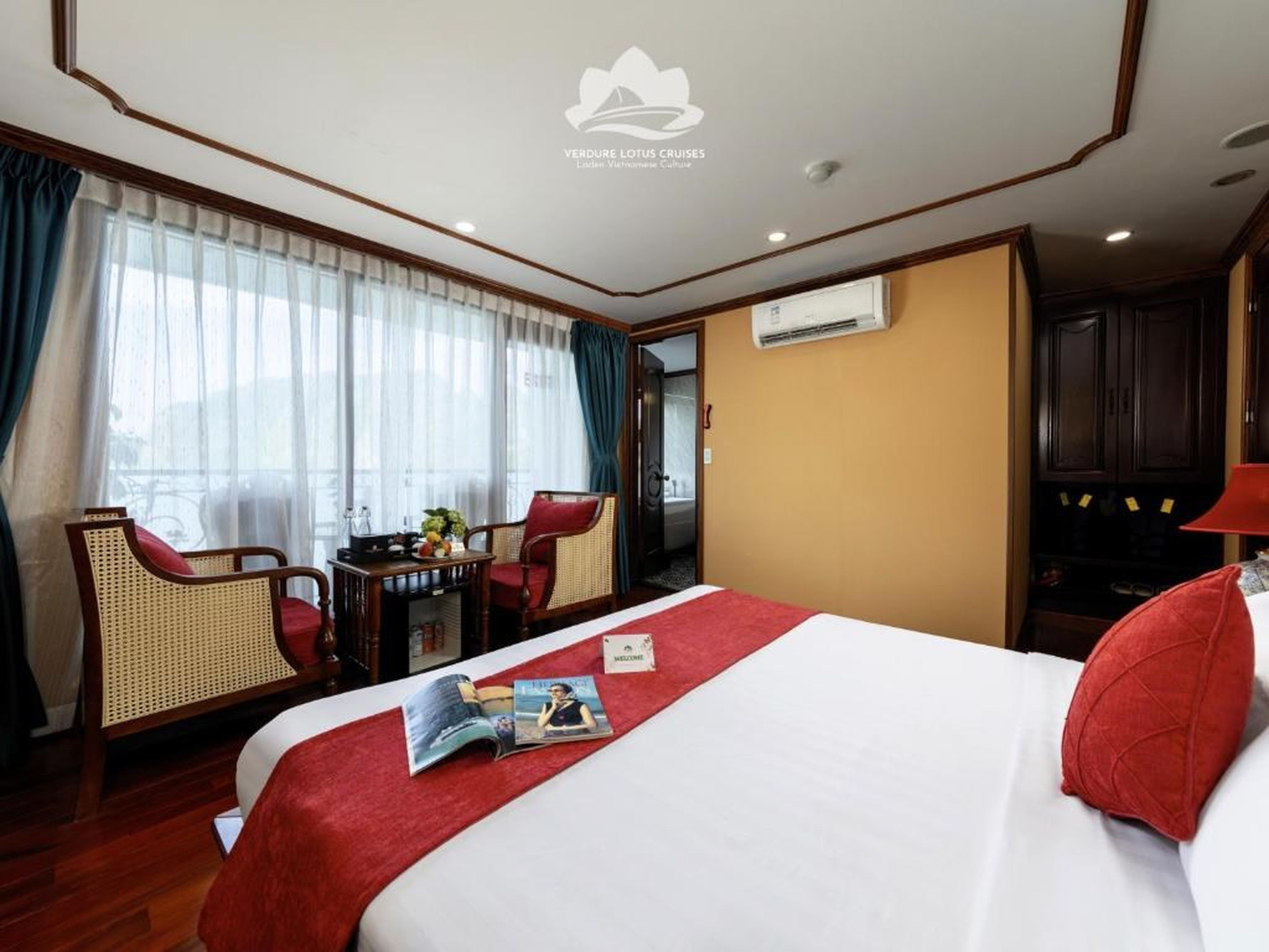 Verdure Lotus Grandeur Cruise on Ha Long Bay - Hình 30