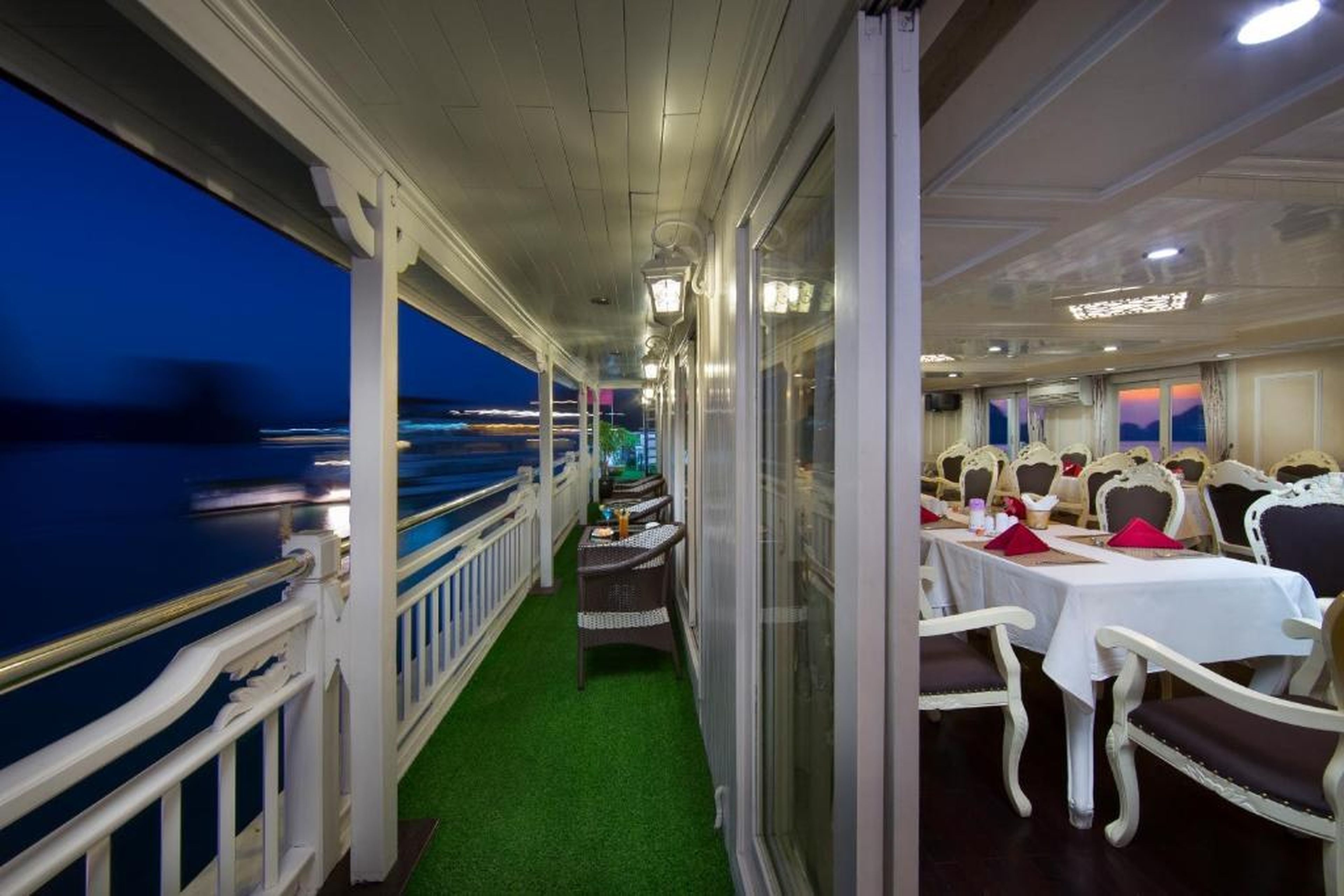 Signature Halong Cruise - Hình 32
