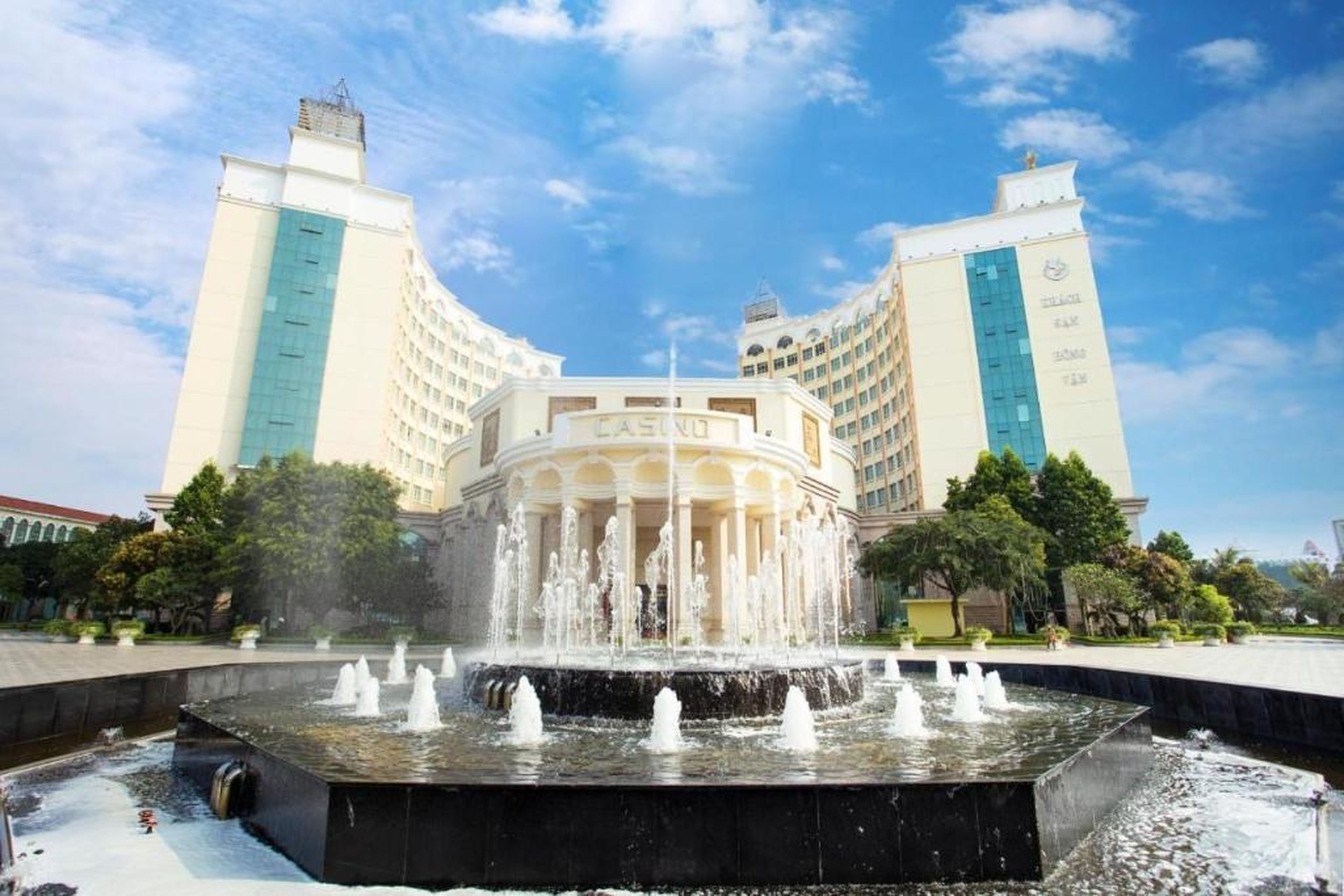 Hồng Vận Grand Hotel Móng cái - Hình 6