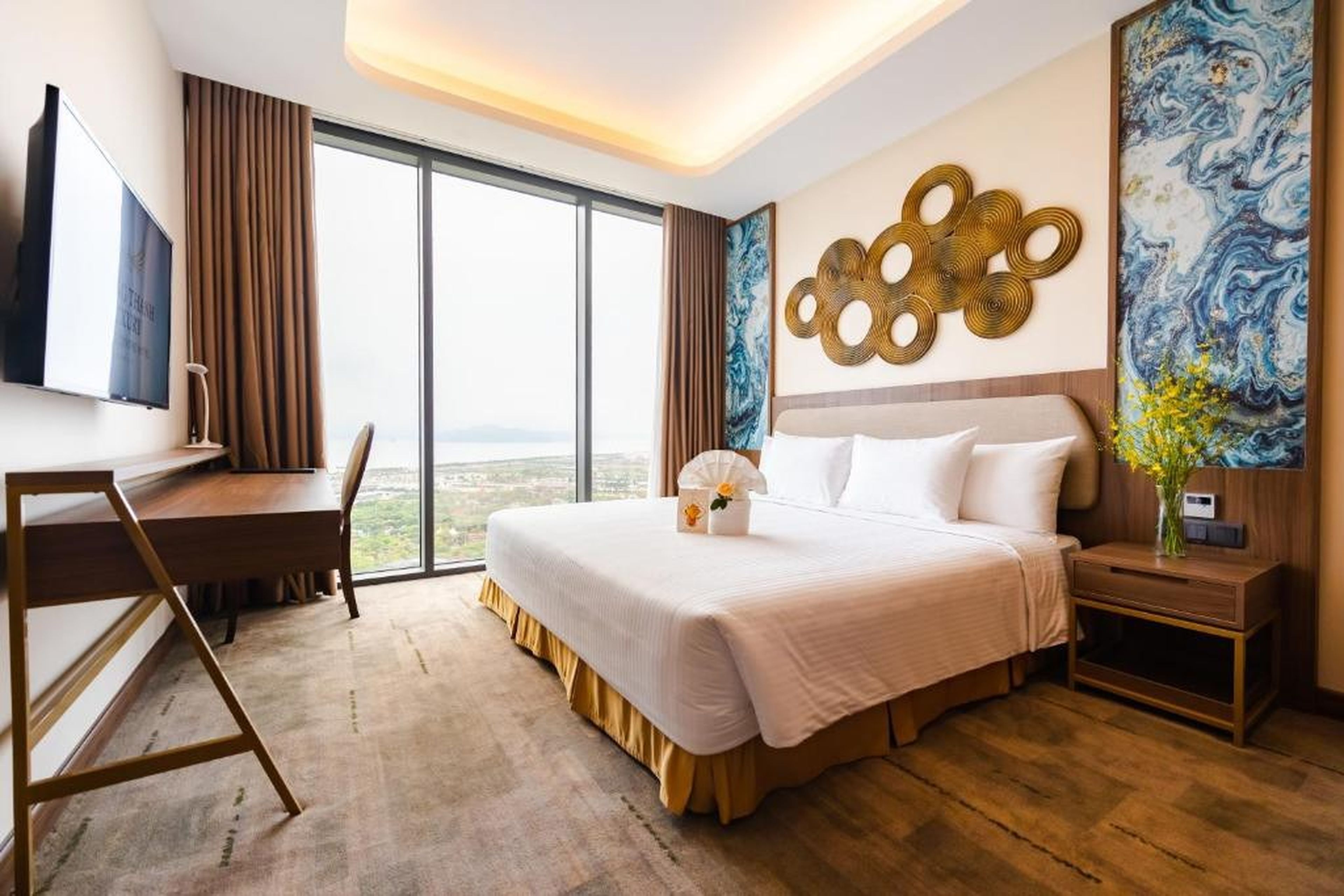Top 5 khách sạn Hạ Long chuẩn 5 sao đang có ưu đãi vô cùng hấp dẫn - Hình 31