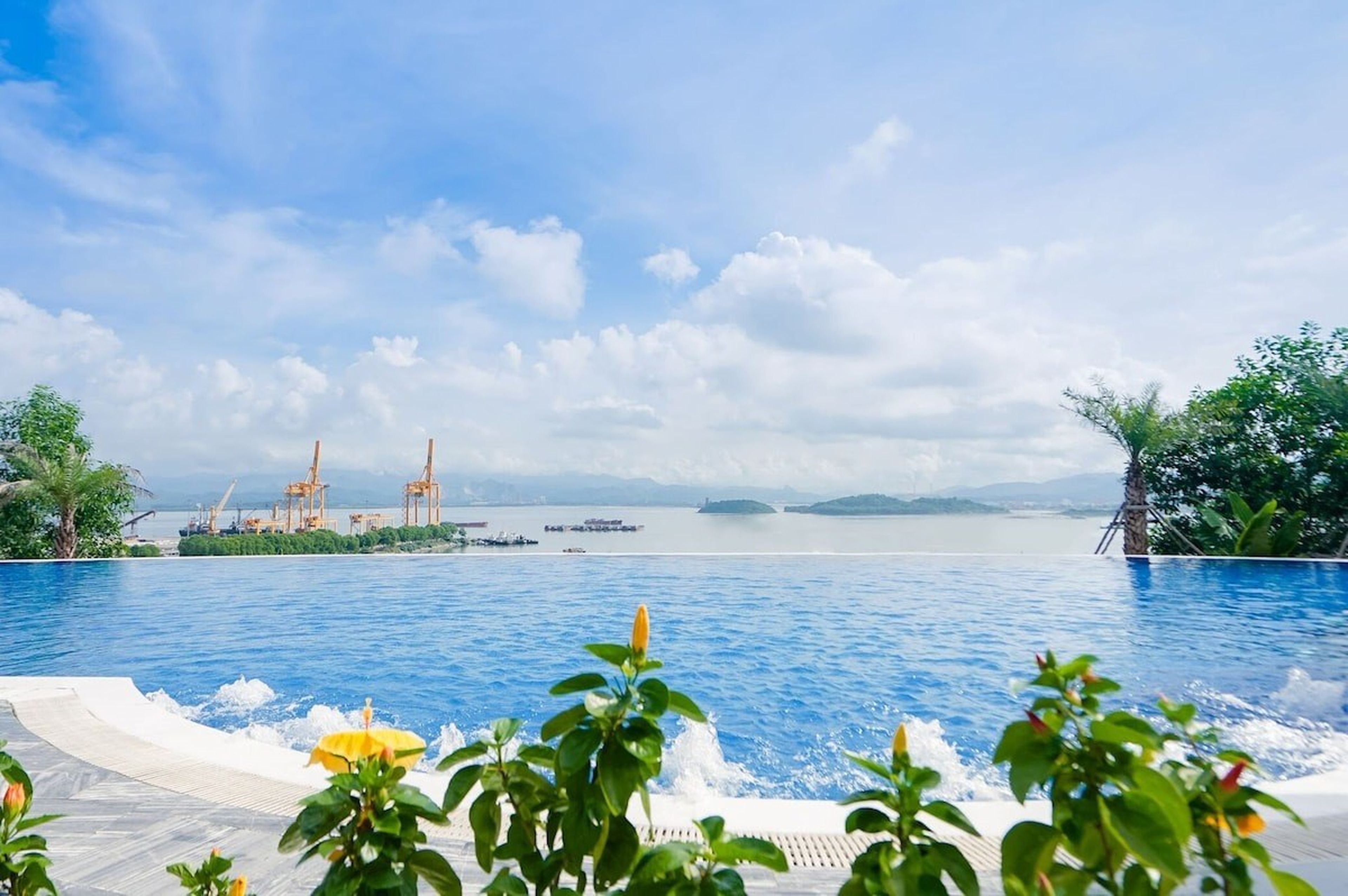 Top 8 khách sạn – khu resort Hạ Long cao cấp ở Bãi Cháy cho kỳ nghỉ bên vịnh thiên đường - Hình 52