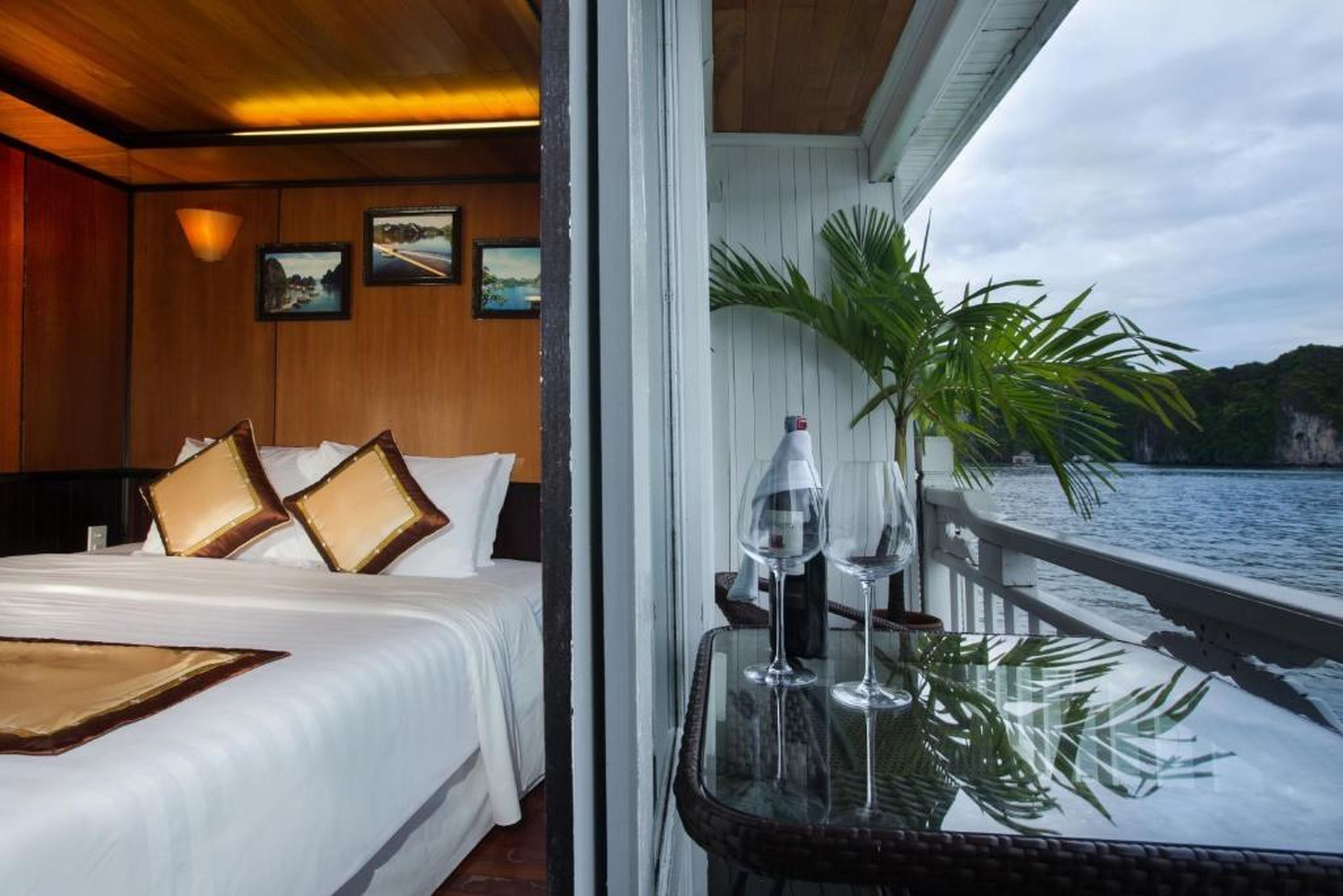 Syrena Cruises - Hình 14