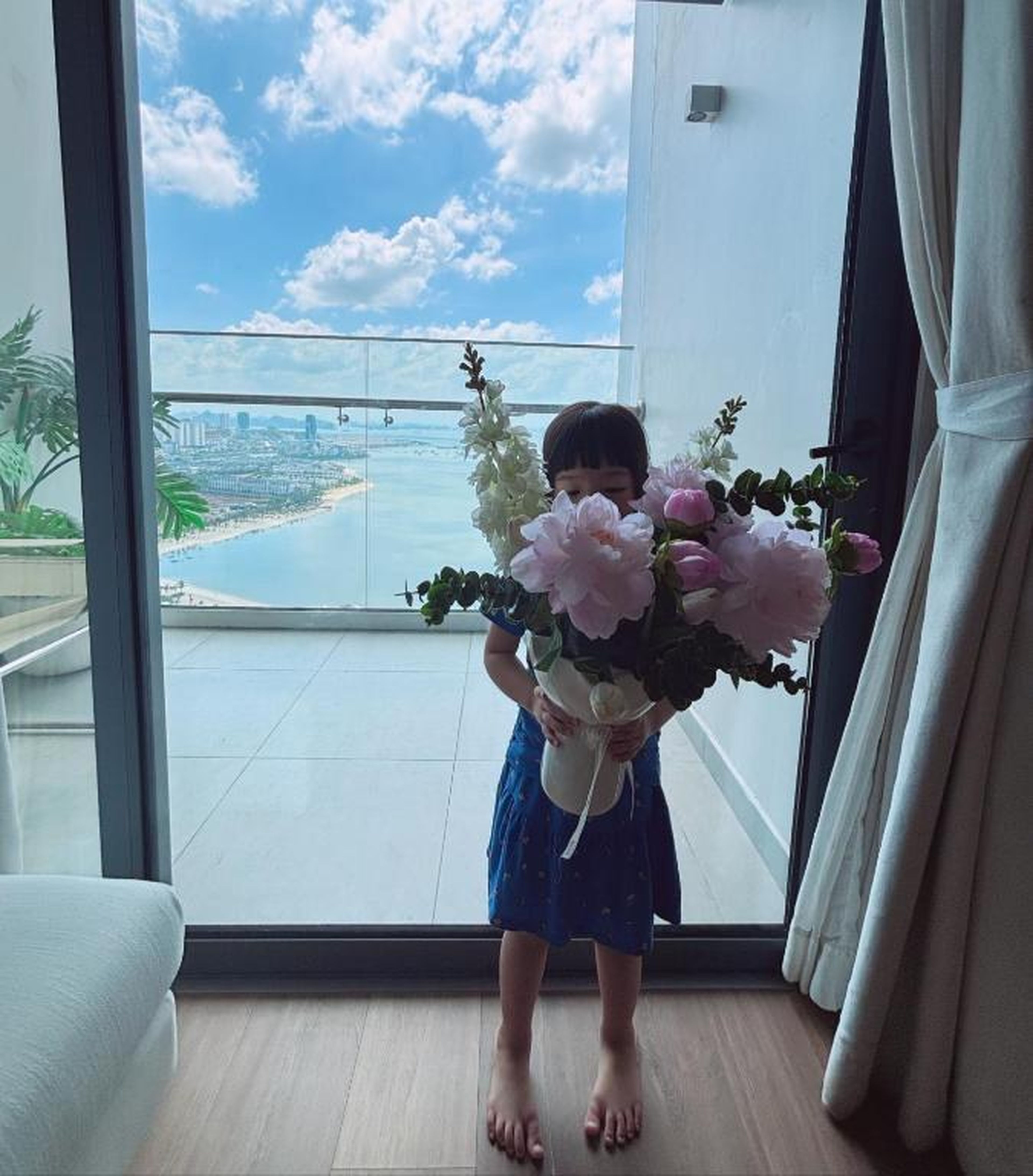 A La Carte Ha Long Oceanview Panoramic 2BR2WC 75m2 Suite with balcony - Hình 50