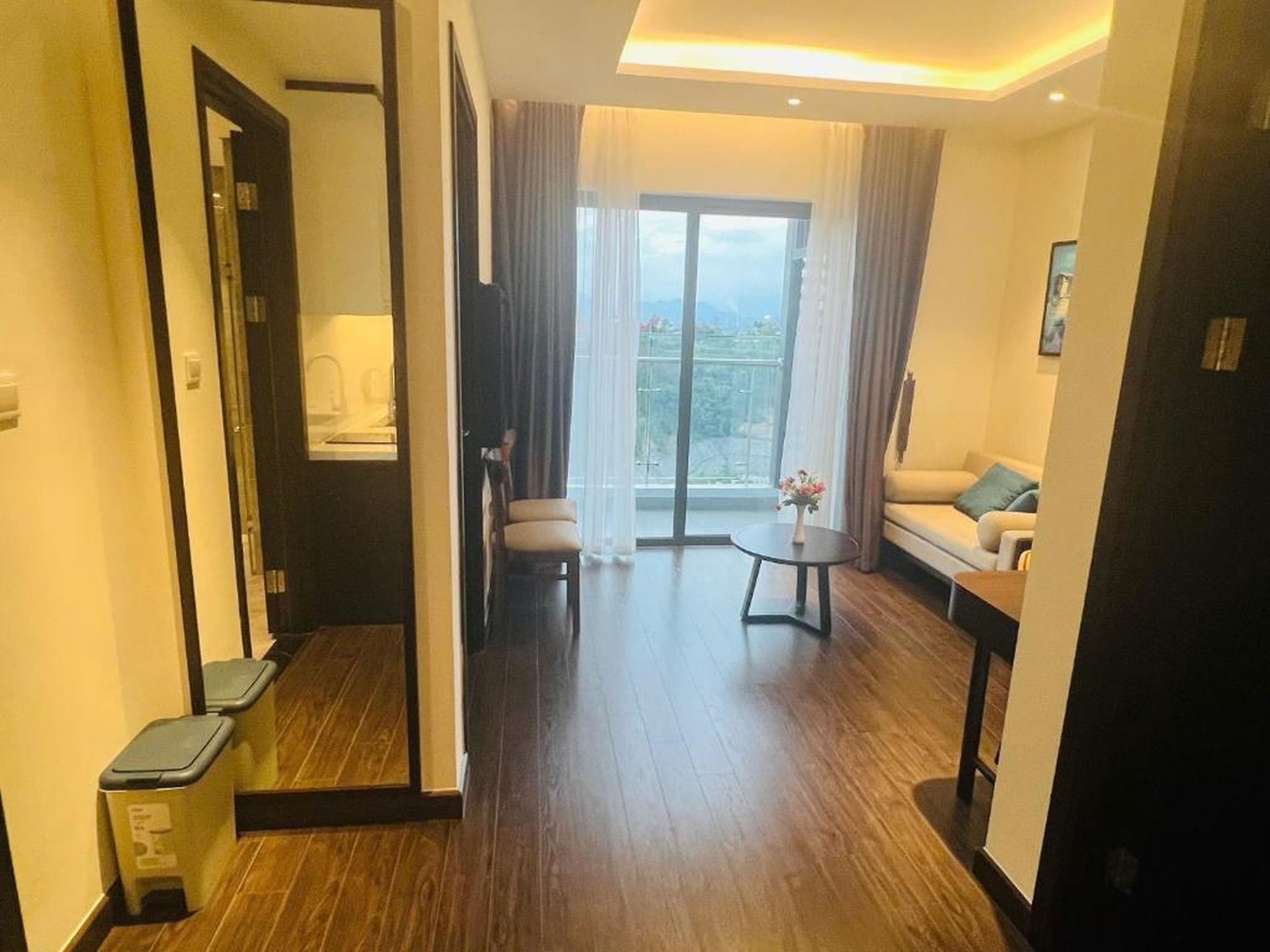 The Saphire Ha Long - TranThuy Sea View Apartment - Hình 21