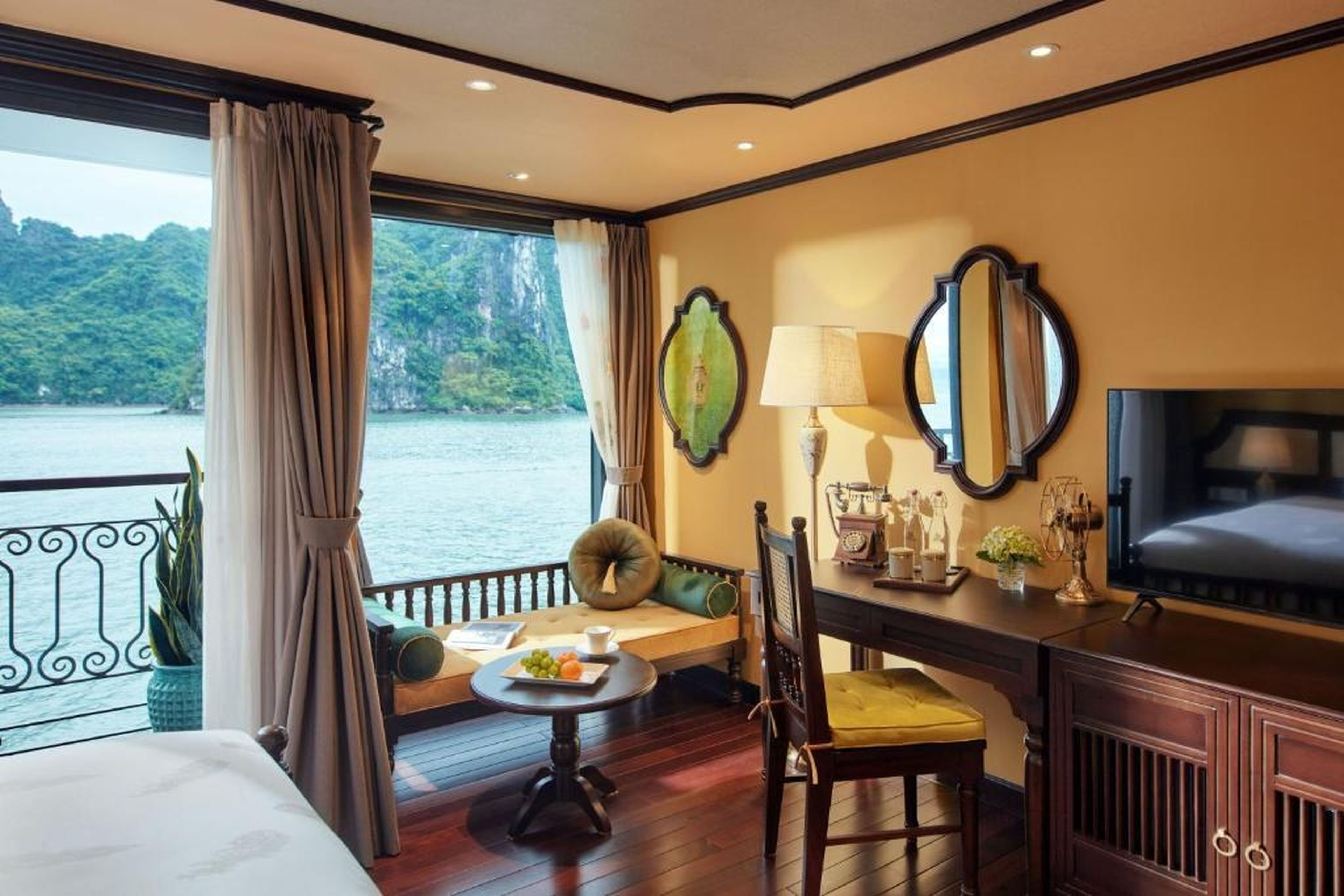 Indochine Premium Halong Bay - Hình 15