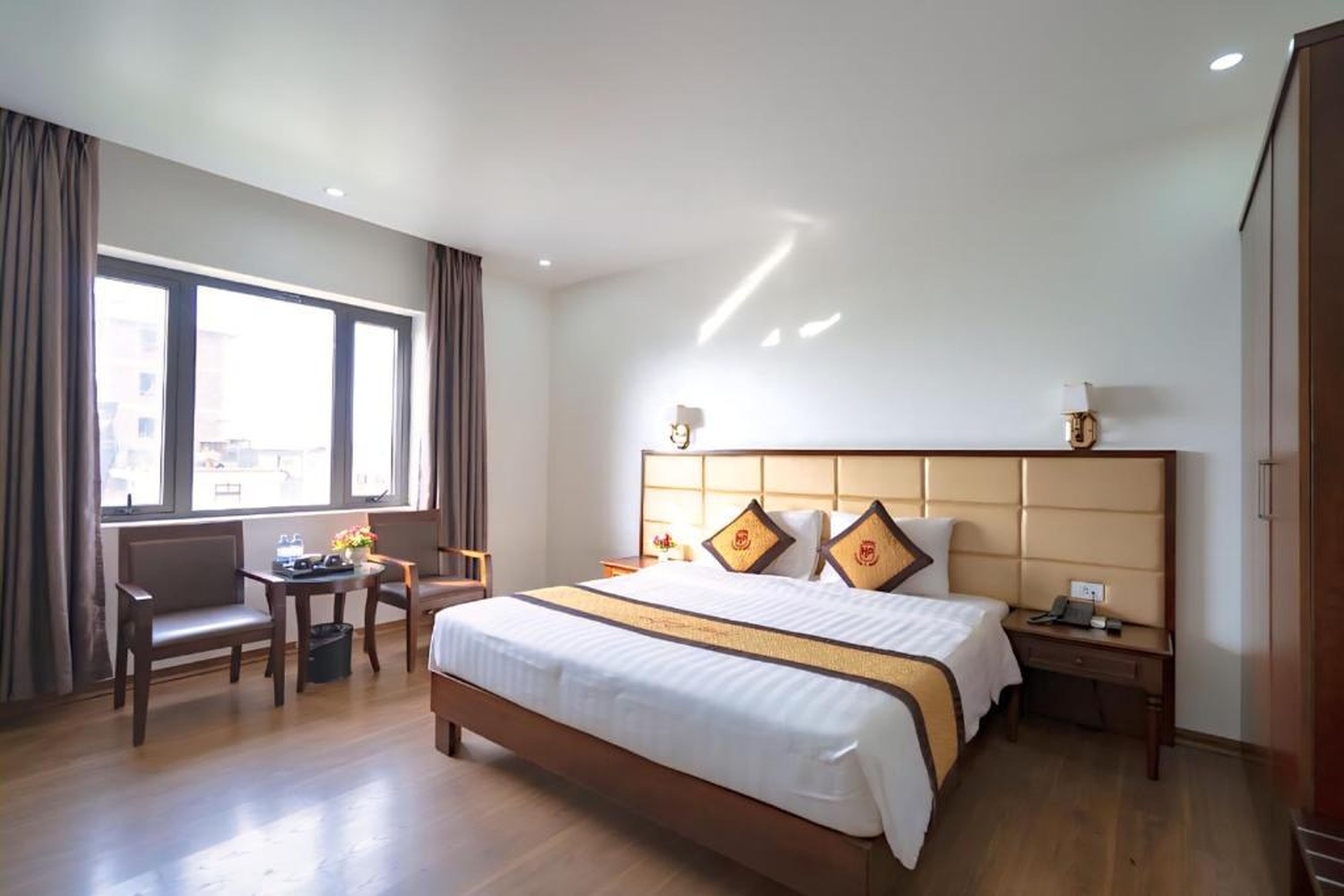 Luxury ii hotel - Hình 5