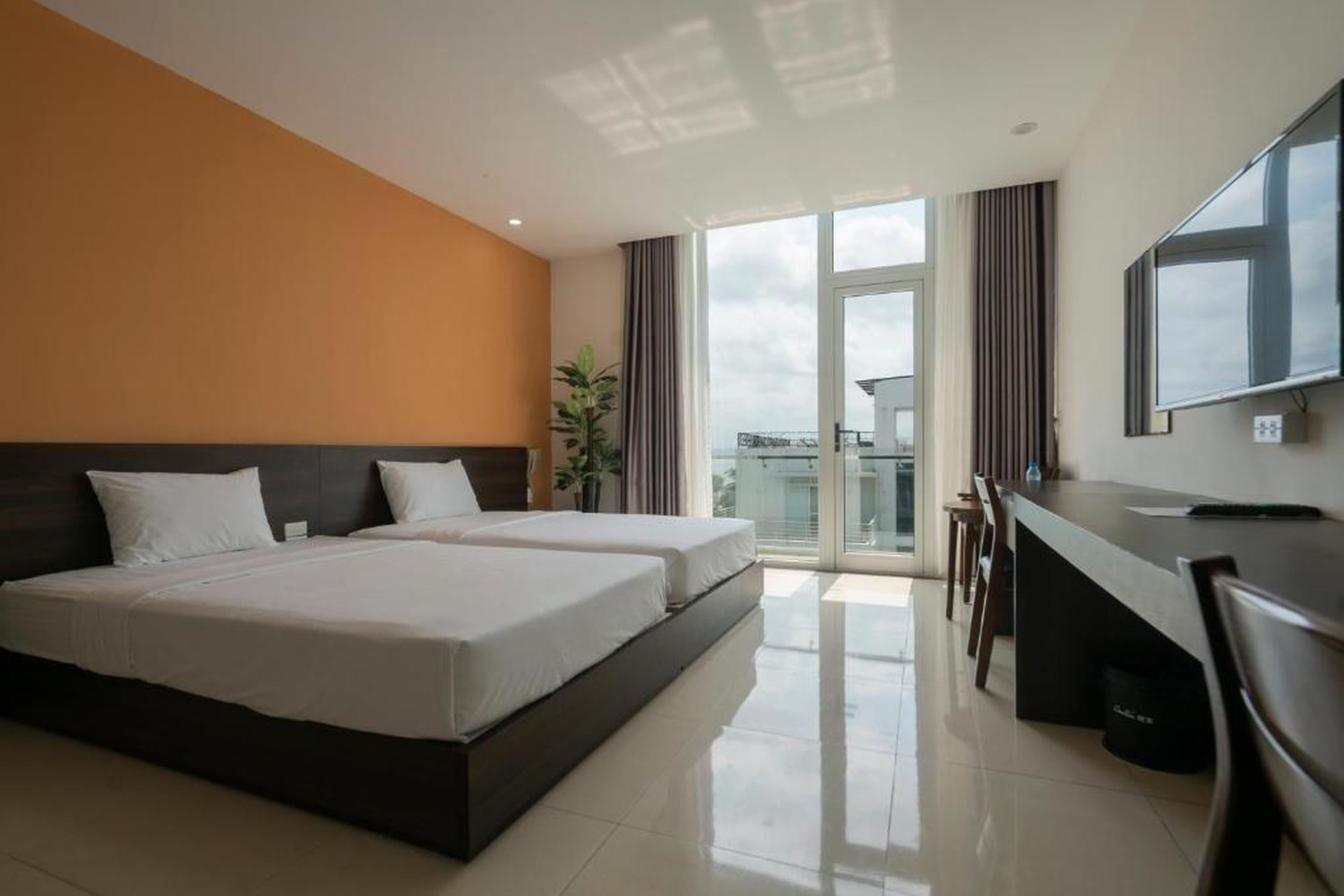 COCO Tuan Chau Hotel - Hình 14