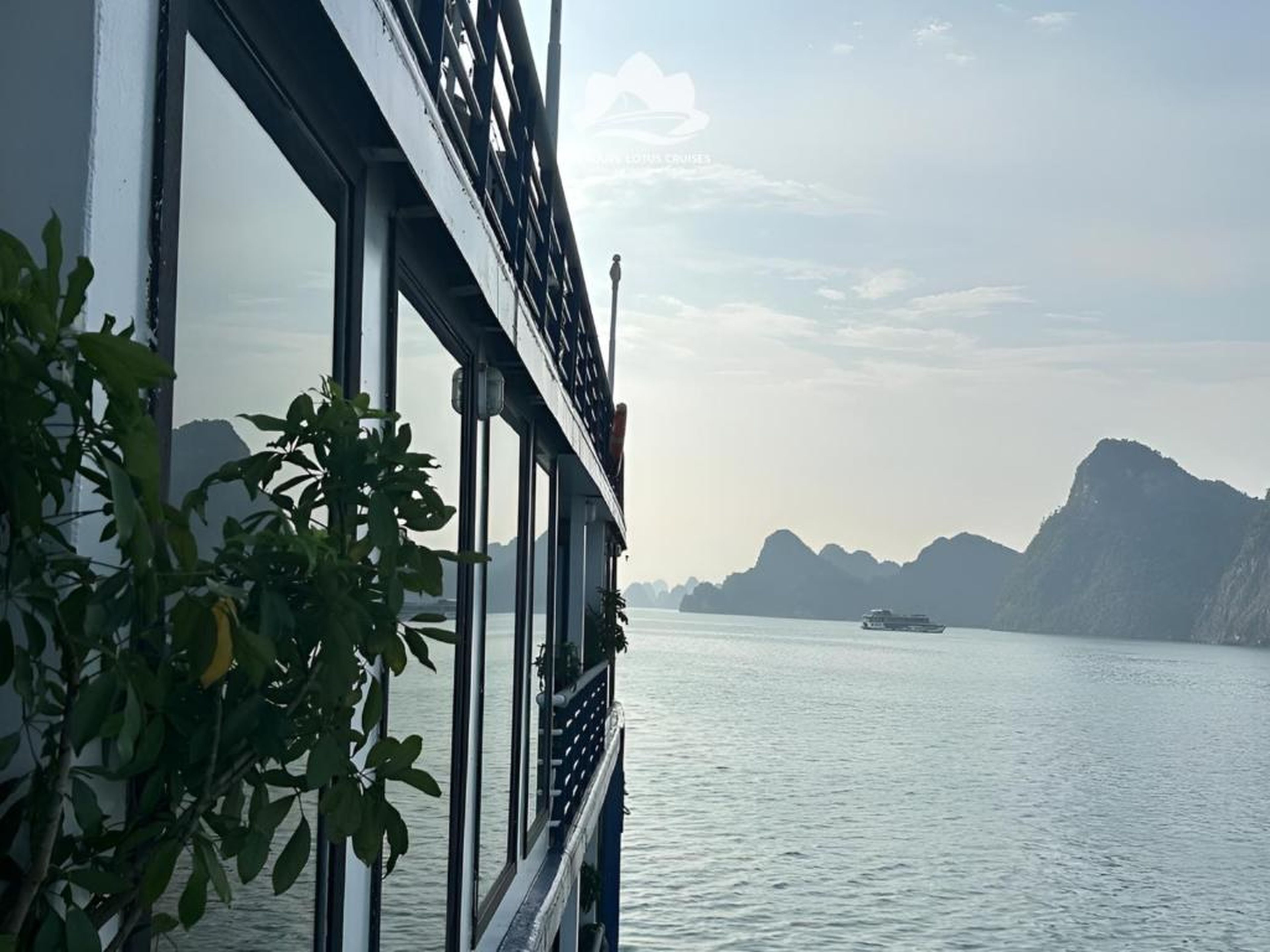 Verdure Lotus Classic Cruise on Lan Ha Bay - Hình 27