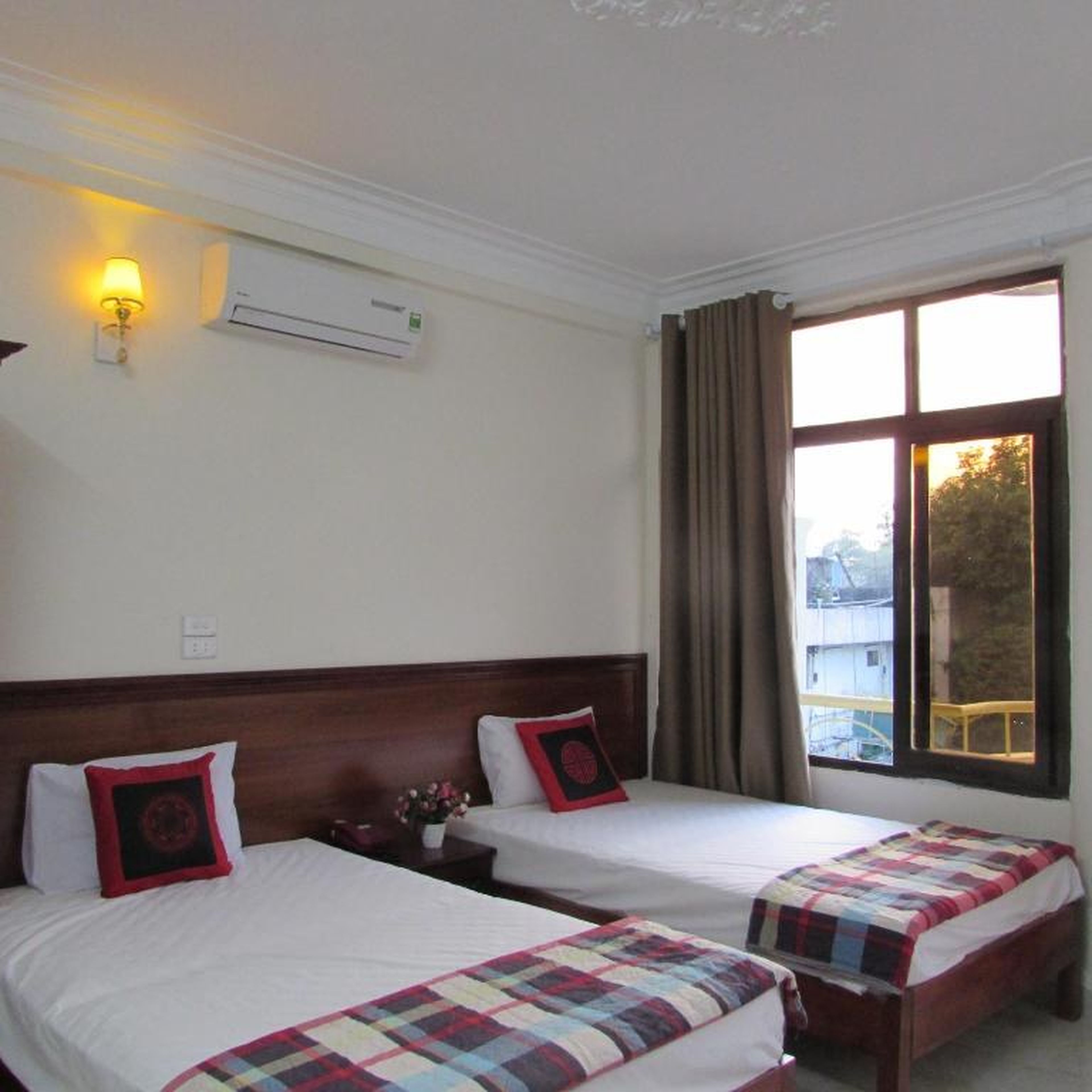 Viet Nhat Halong Hotel - Bai Chay - Hình 3