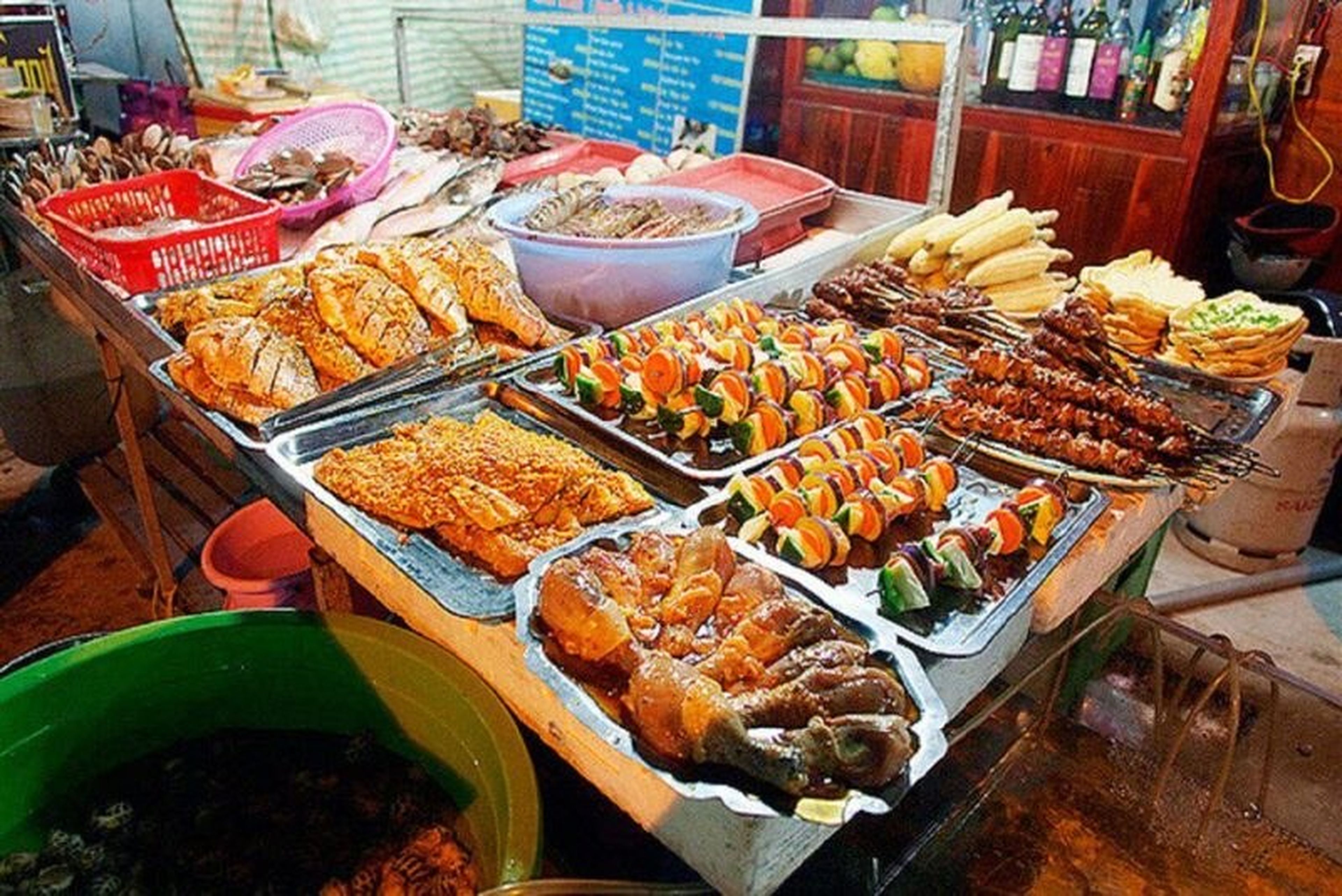 10 khu chợ Hạ Long nổi tiếng với thiên đường đặc sản thơm ngon - Hình 4