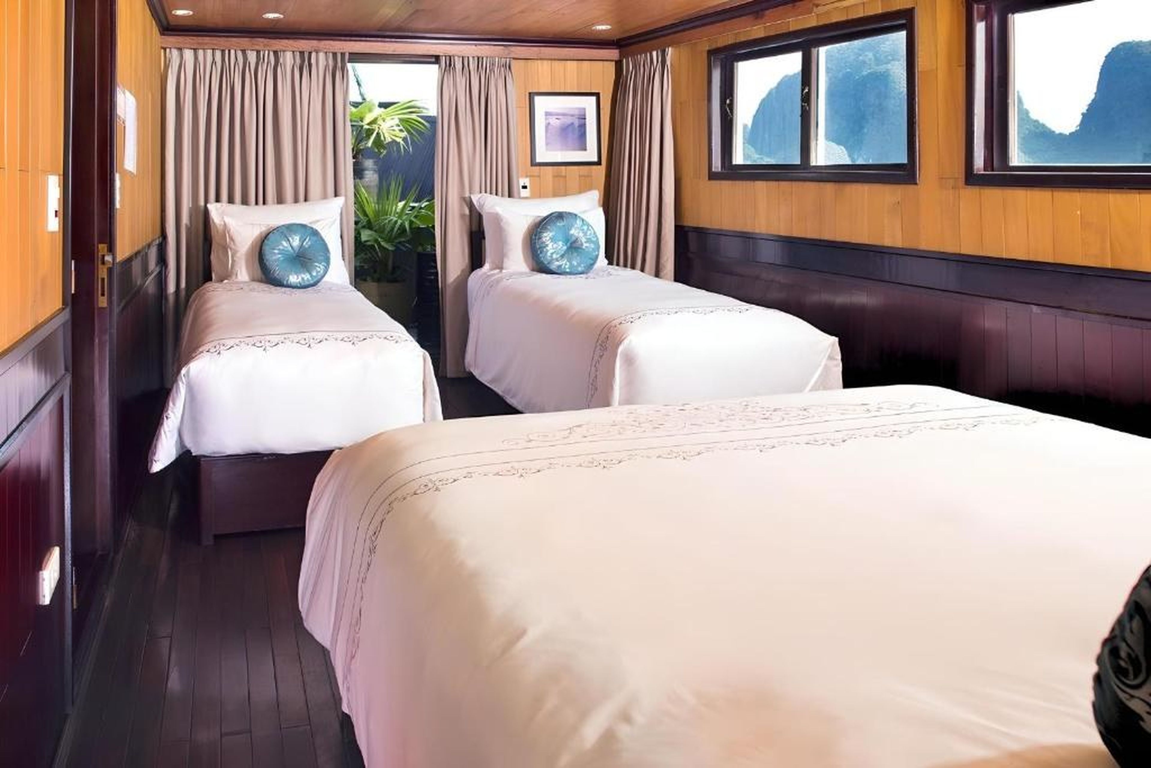 Hera Classic Boutique Cruise - Hình 30