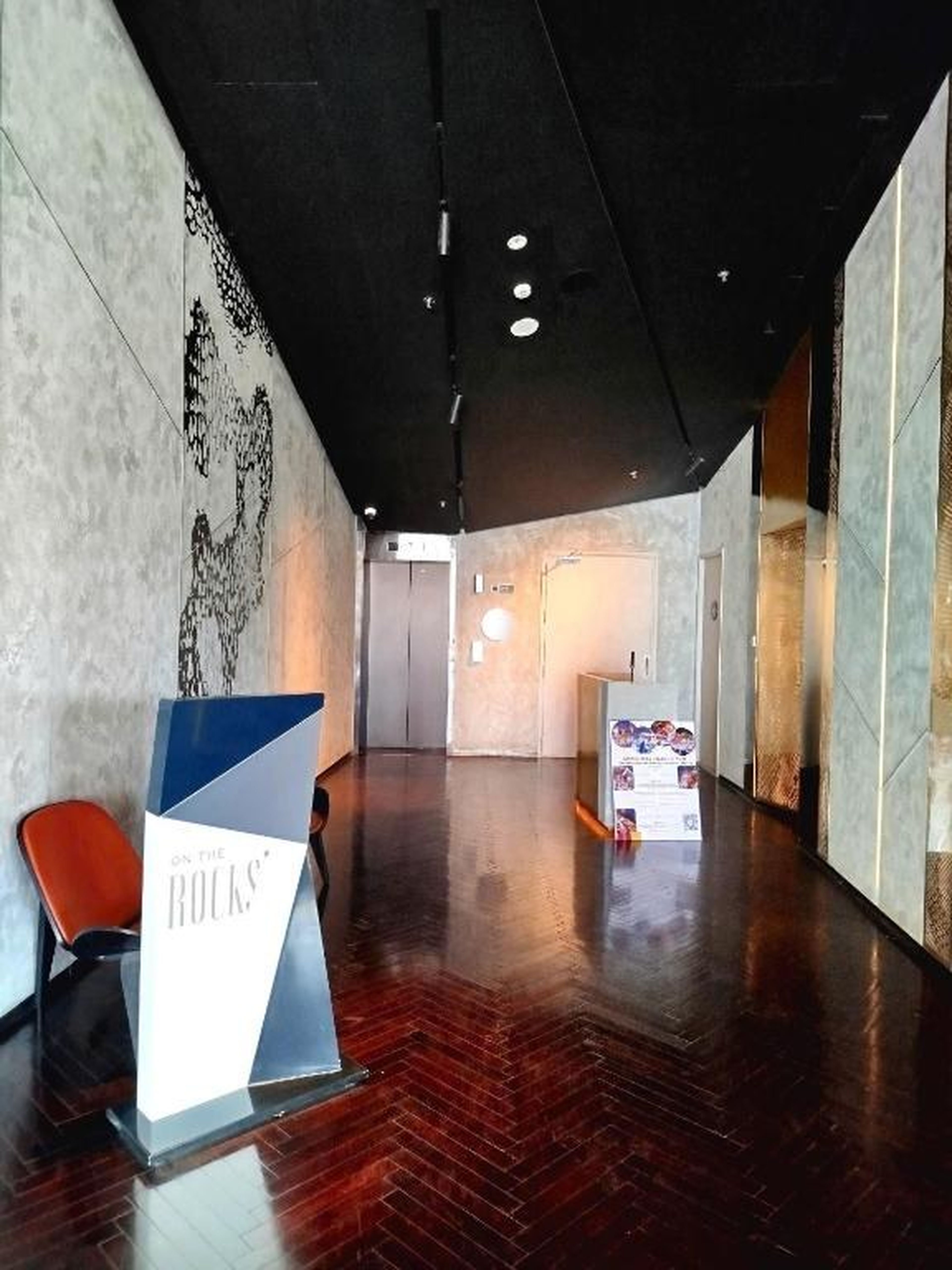 Sweet Home - Homestay apartment system at Citadines Marina Ha Long building - Hình 29