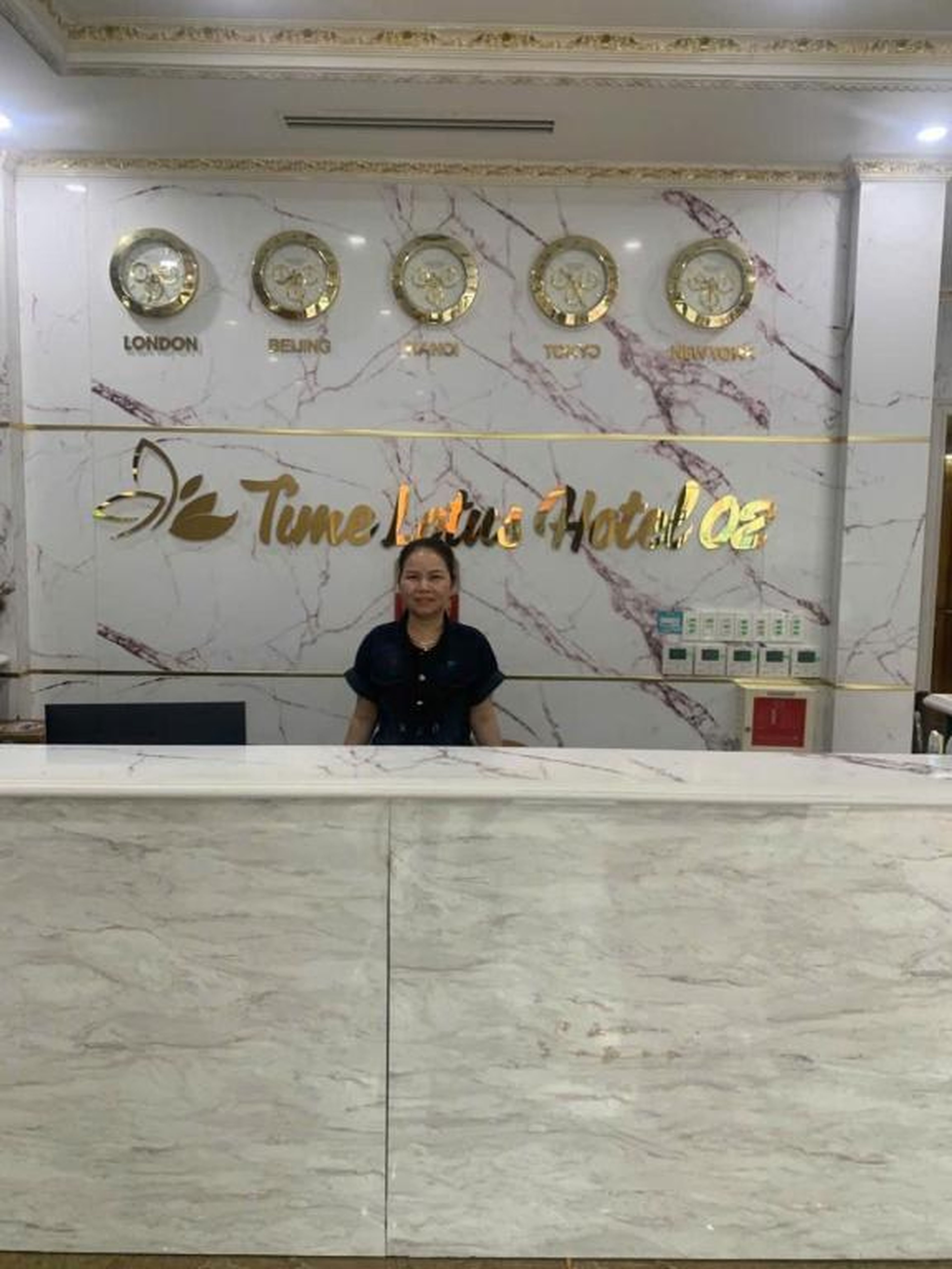 Blue wave hotel - Hình 2
