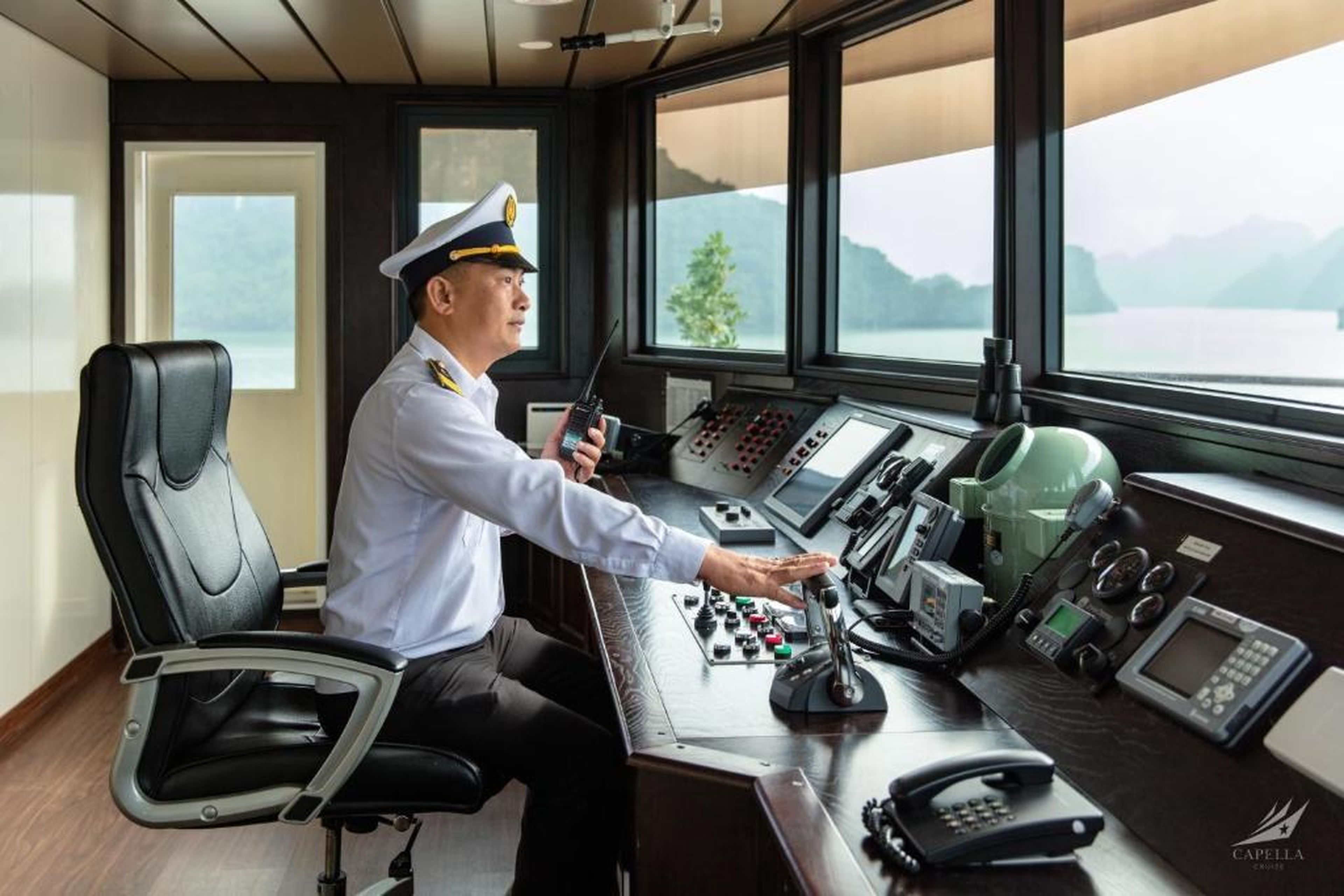 Halong CAPELLACRUISE - Member of Lyra cruise collection - Hình 38
