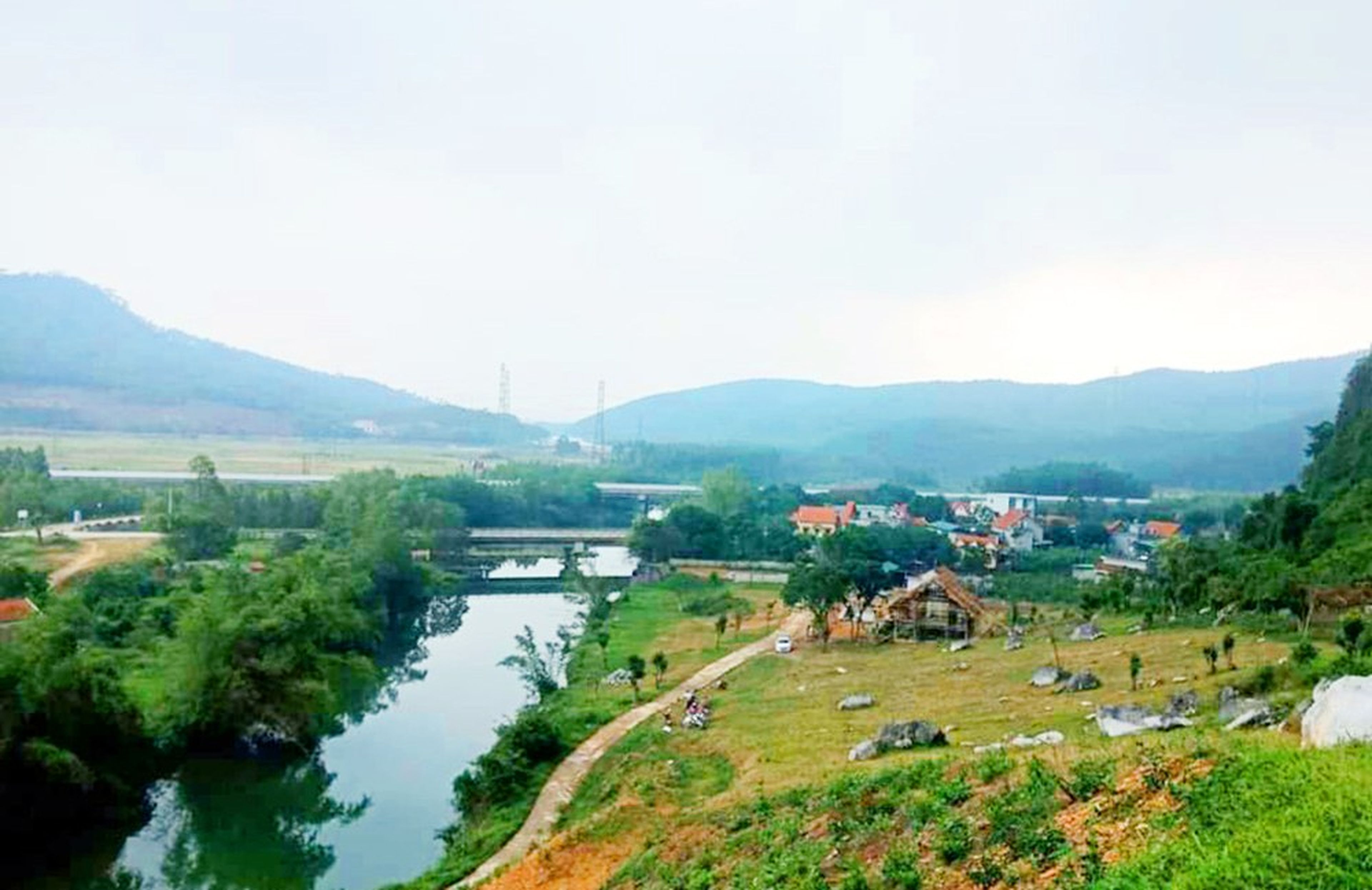 Chùa Thiên Quýt ở Hạ Long – Không gian thiền định giữa rừng núi - Hình 5