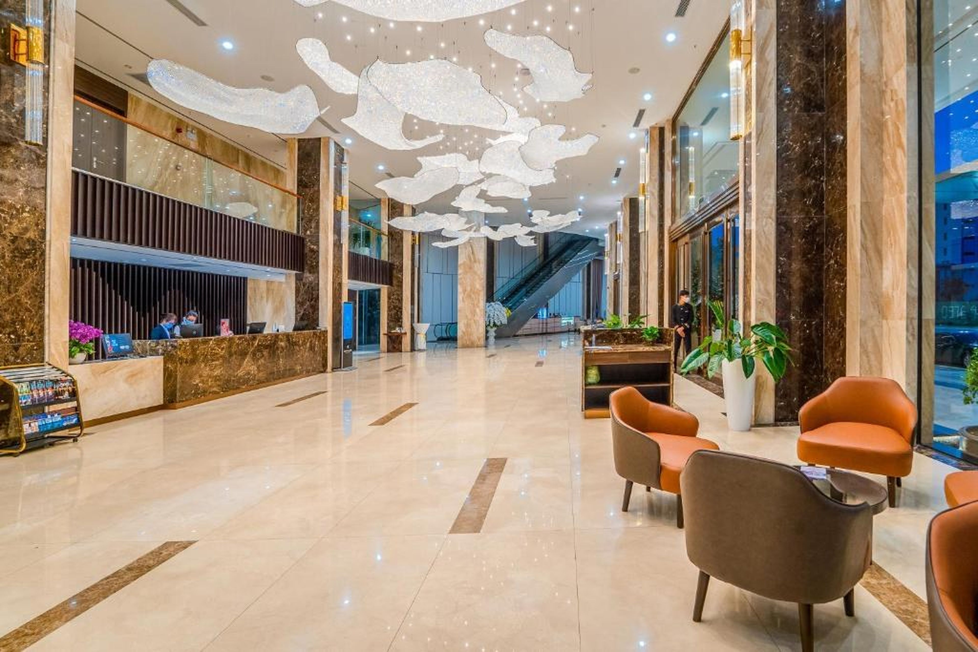 Paddington Hotel Halong Bayview - Hình 4