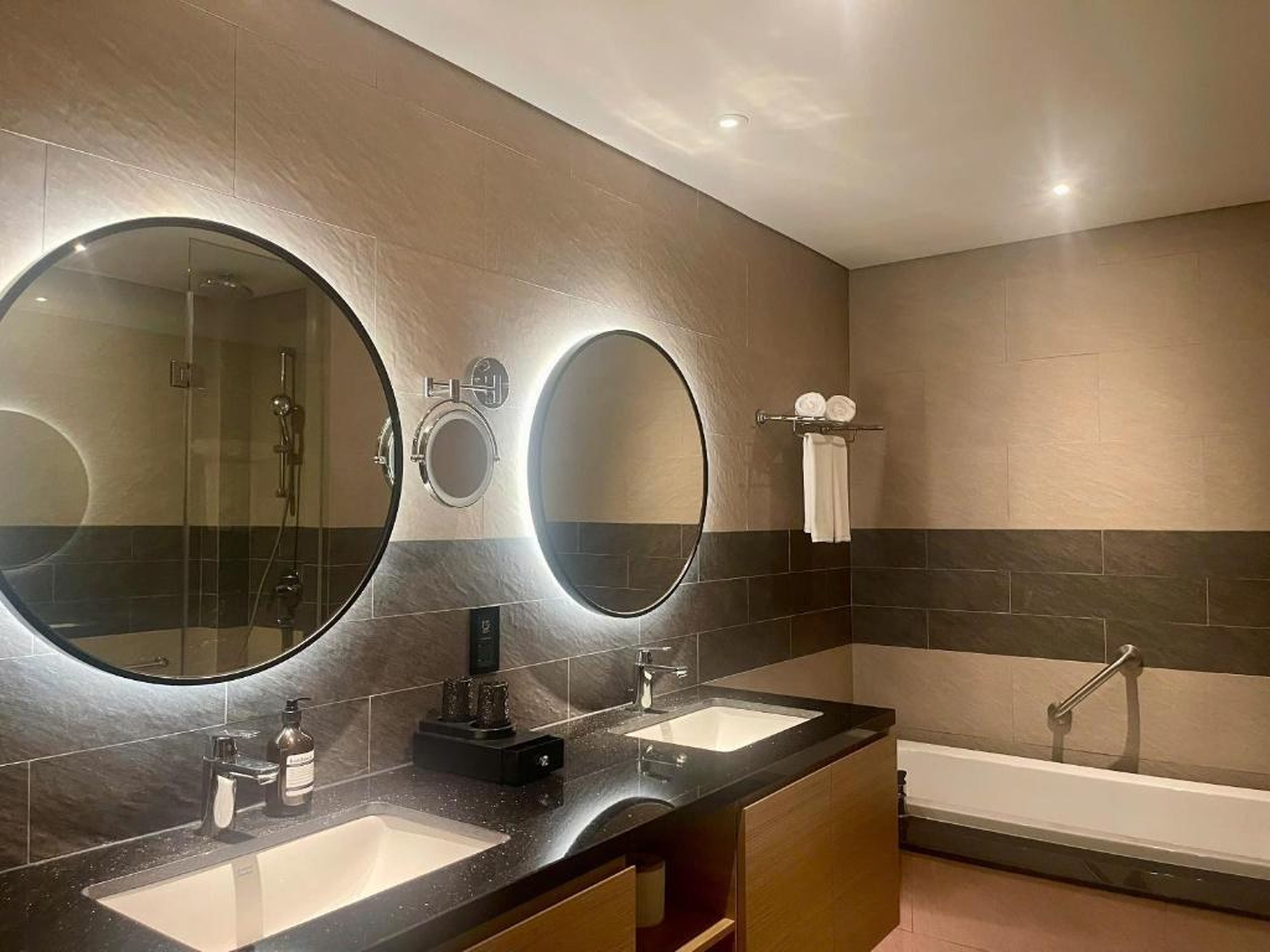 CMH Homestay A side - 5star standard - Hình 11