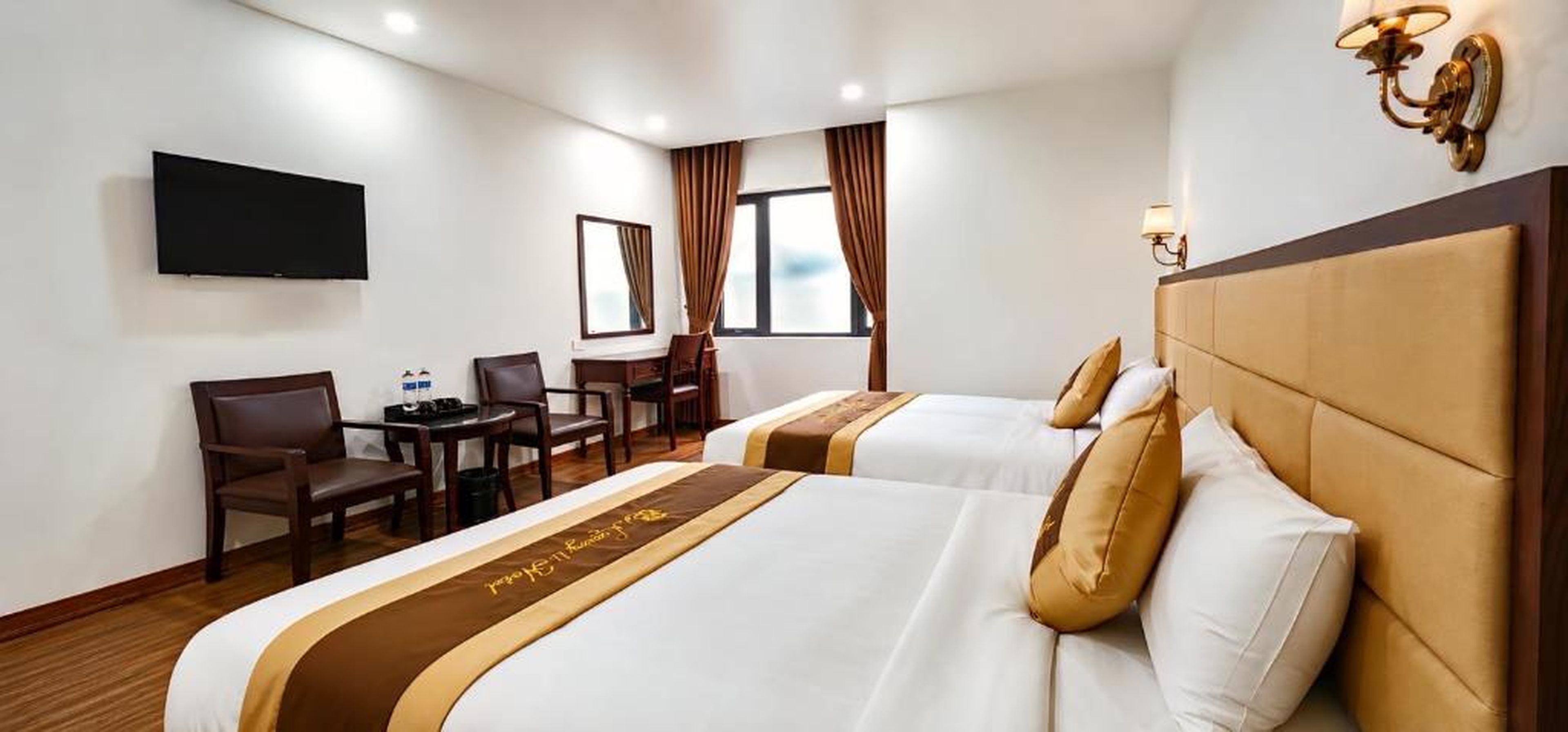 Luxury ii hotel - Hình 1