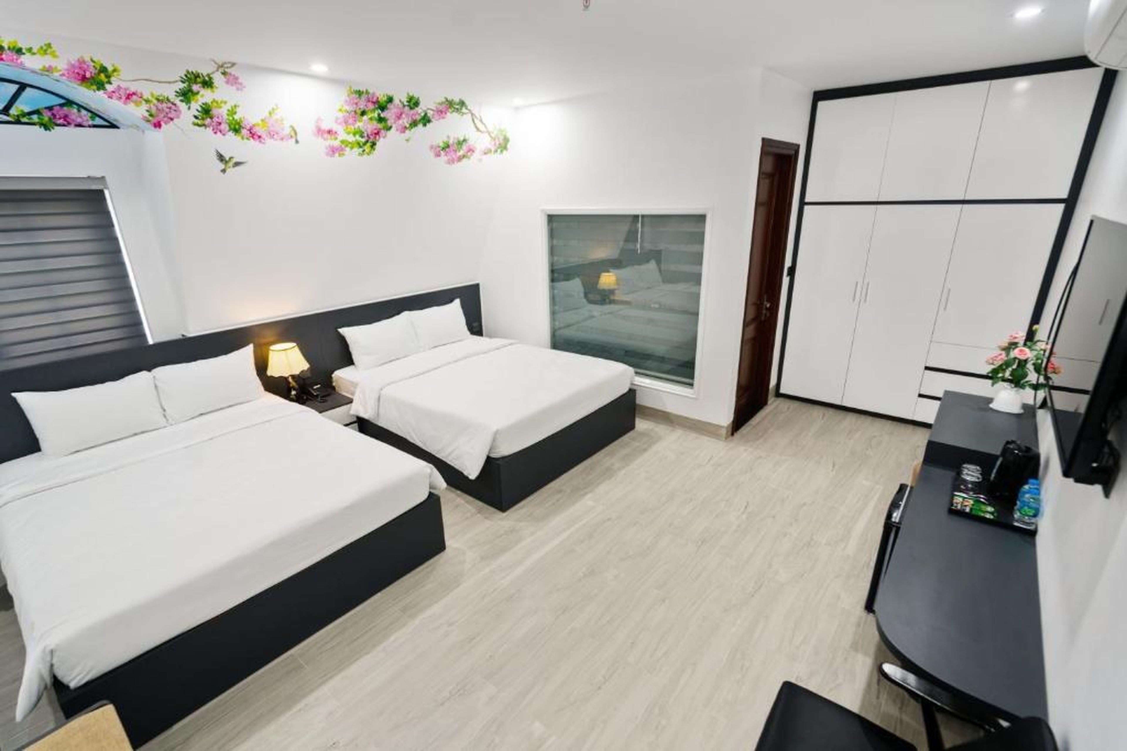 The Enchanted Ha Long Hotel - Bai Chay Beach - Hình 27