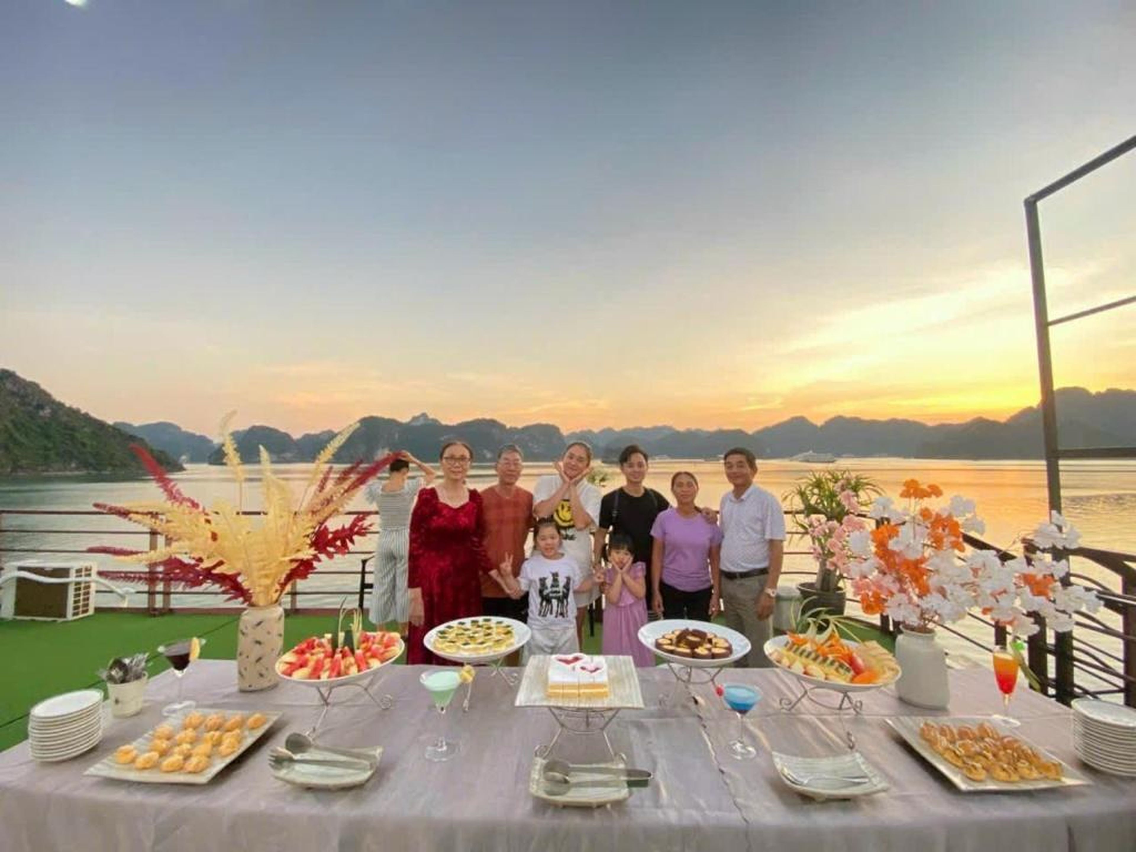 Aqua Elegance Cruise - Halong Bay by AHG - Hình 45