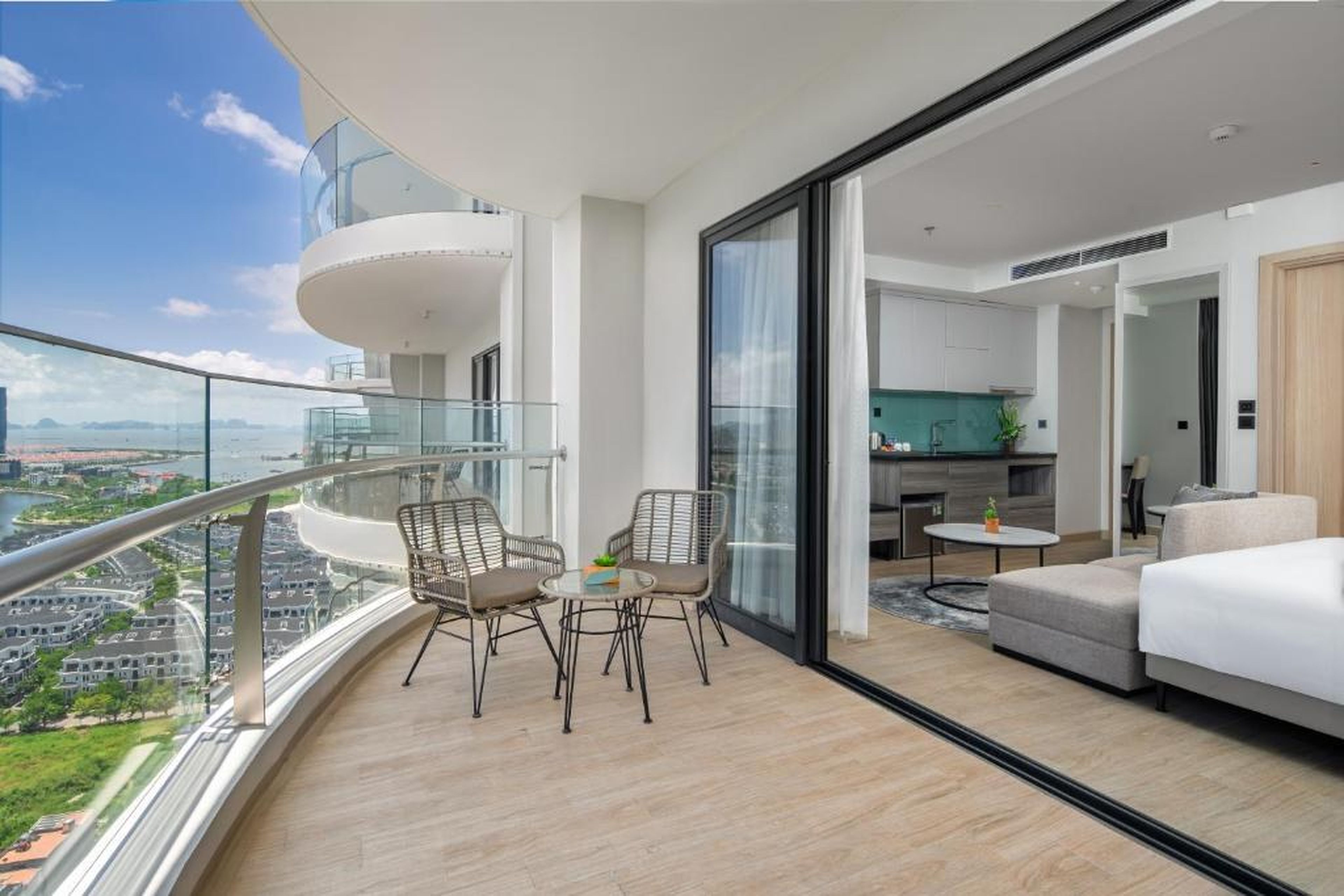 Citadines Marina Halong - Hình 21
