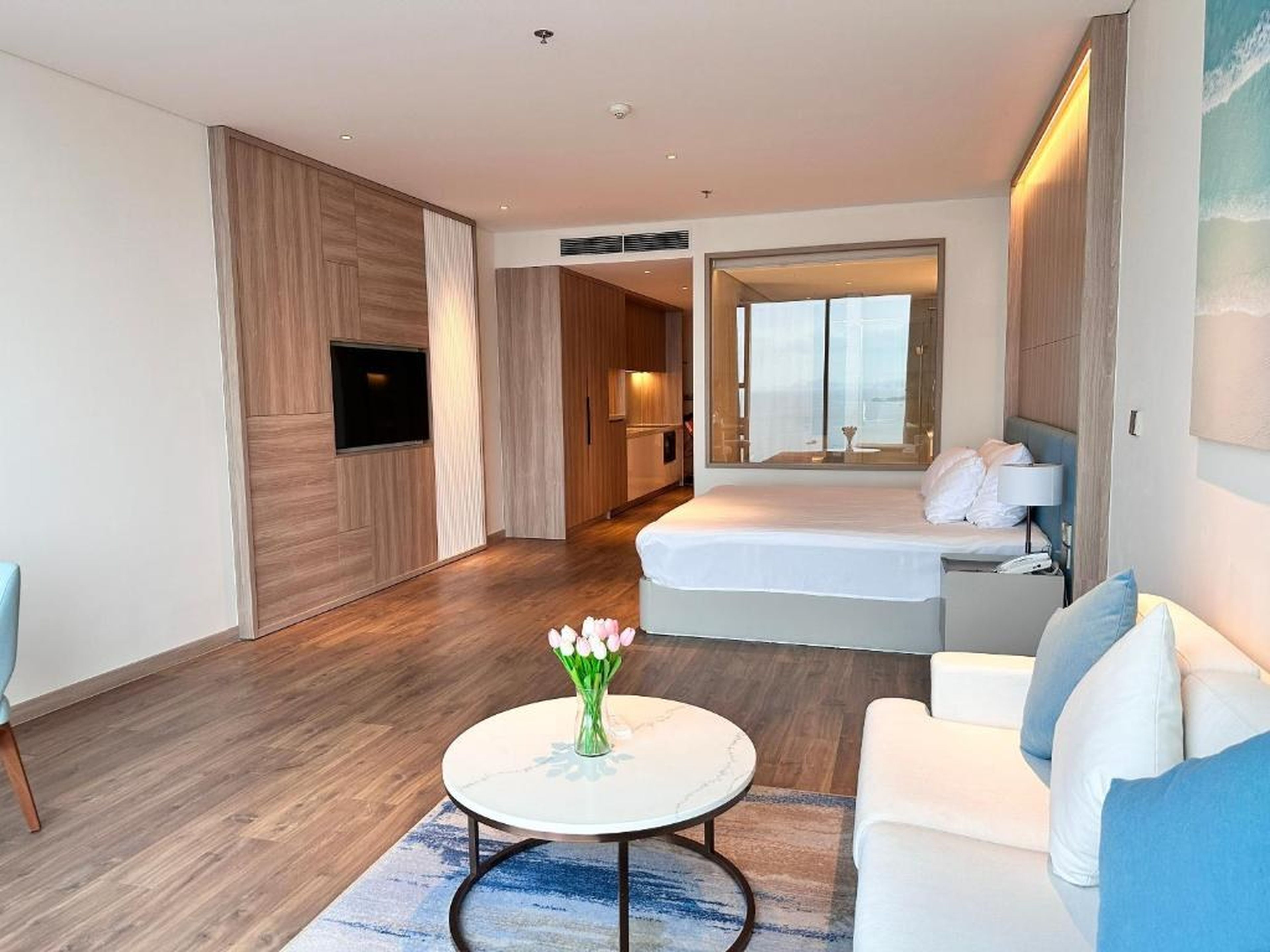 A La Carte Ha Long Bay - Sea View Apartment - Hình 43