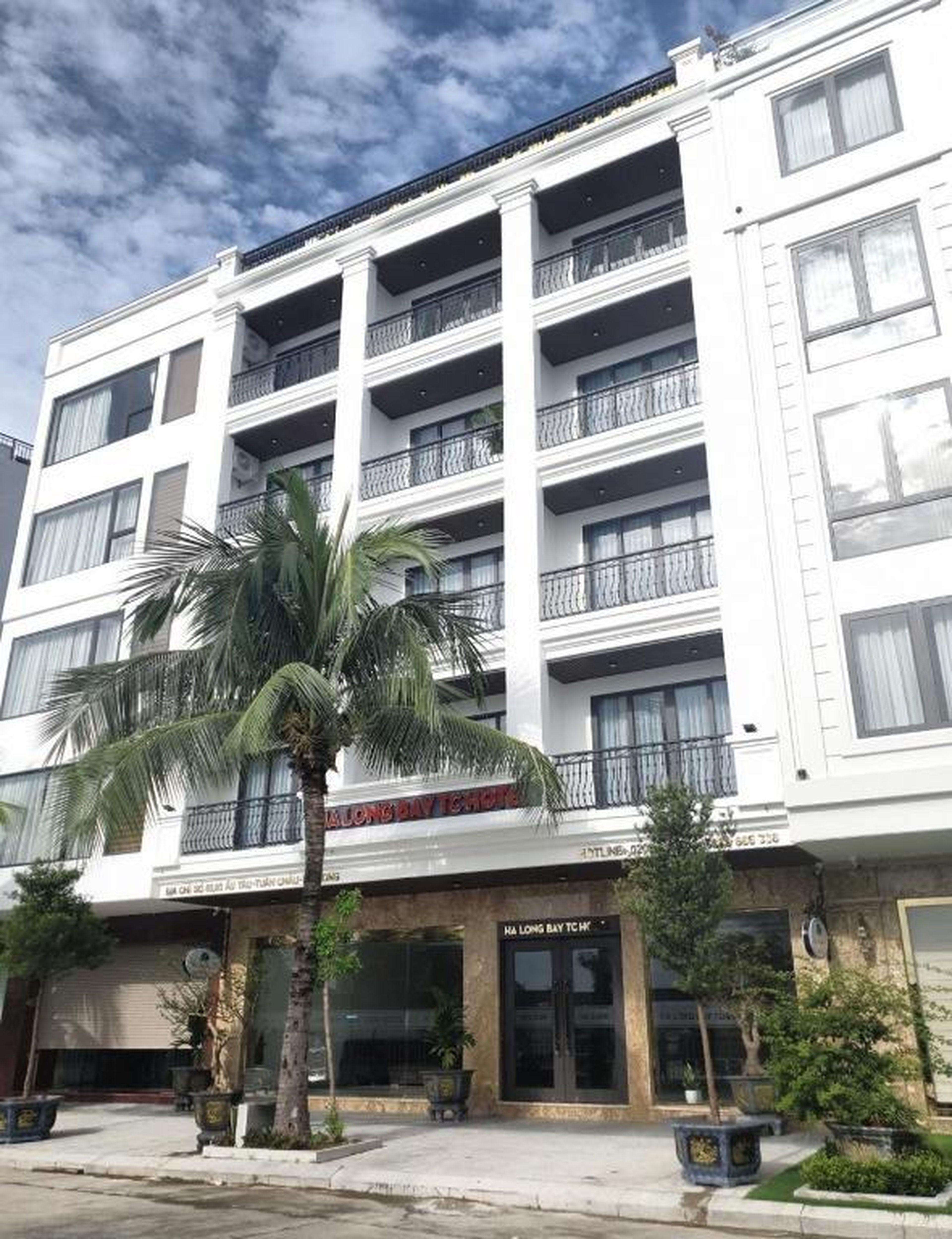 Ha Long Bay TC Hotel - Hình 8