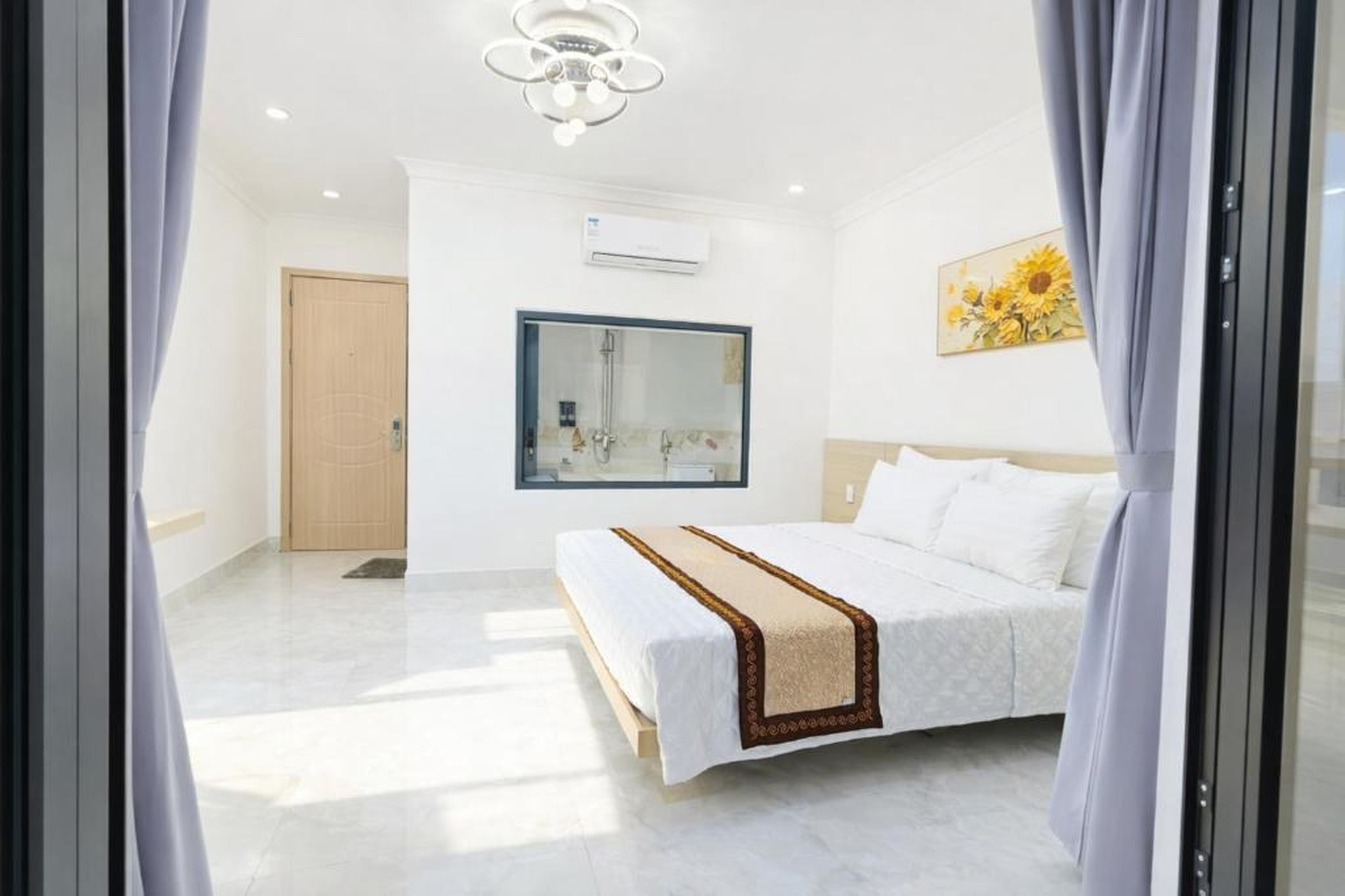 Lucky Hotel Uông Bí - Hình 31