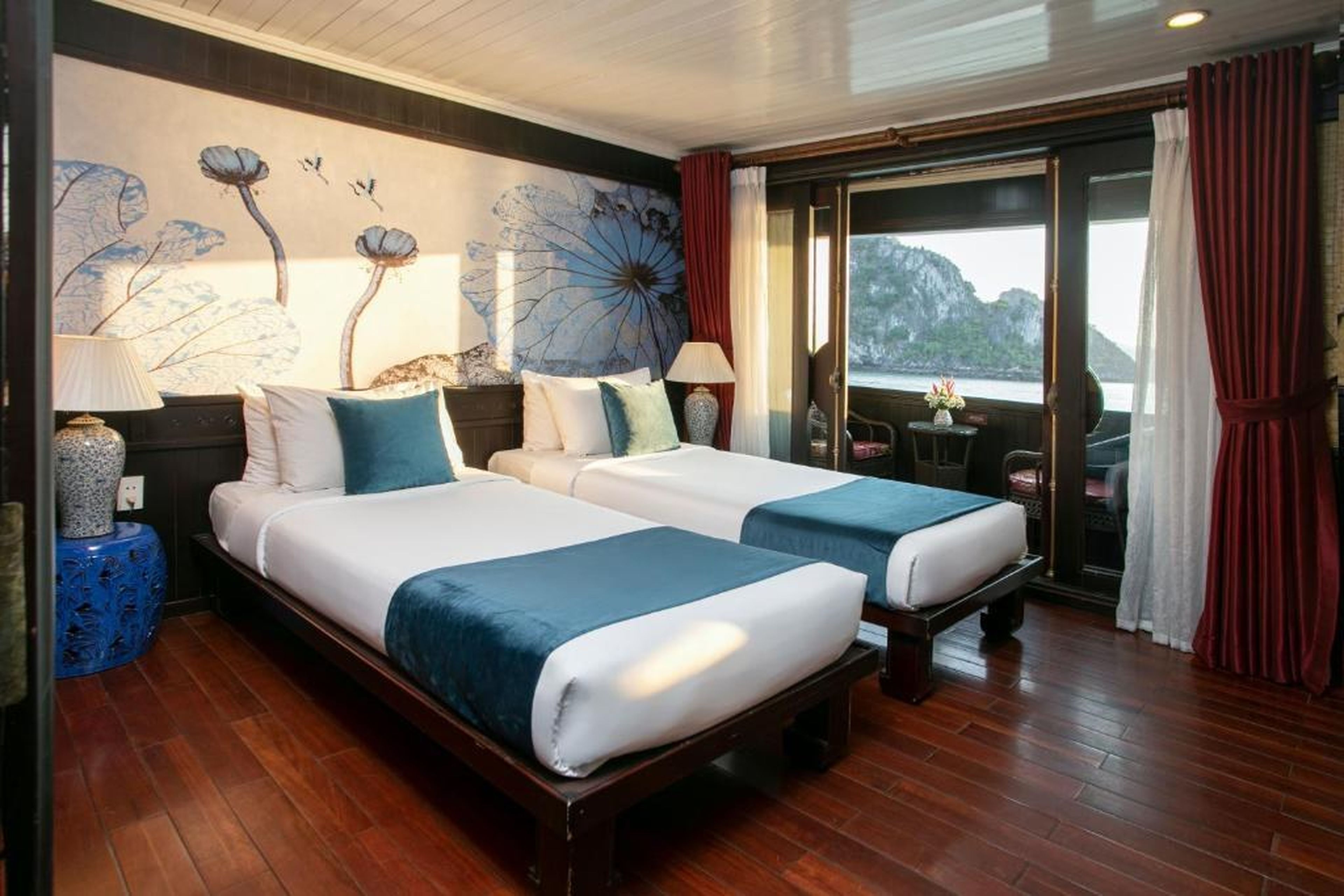 Private Bhaya Legend Cruise - Hình 2