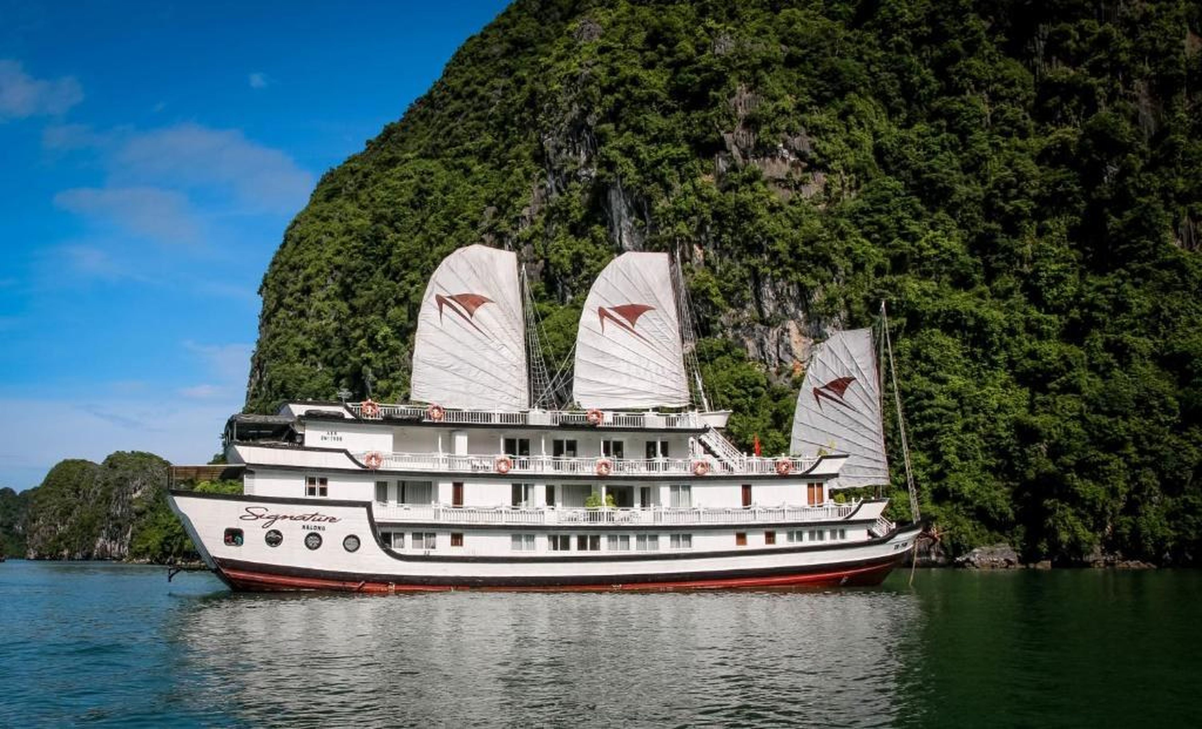 Signature Halong Cruise - Hình 48