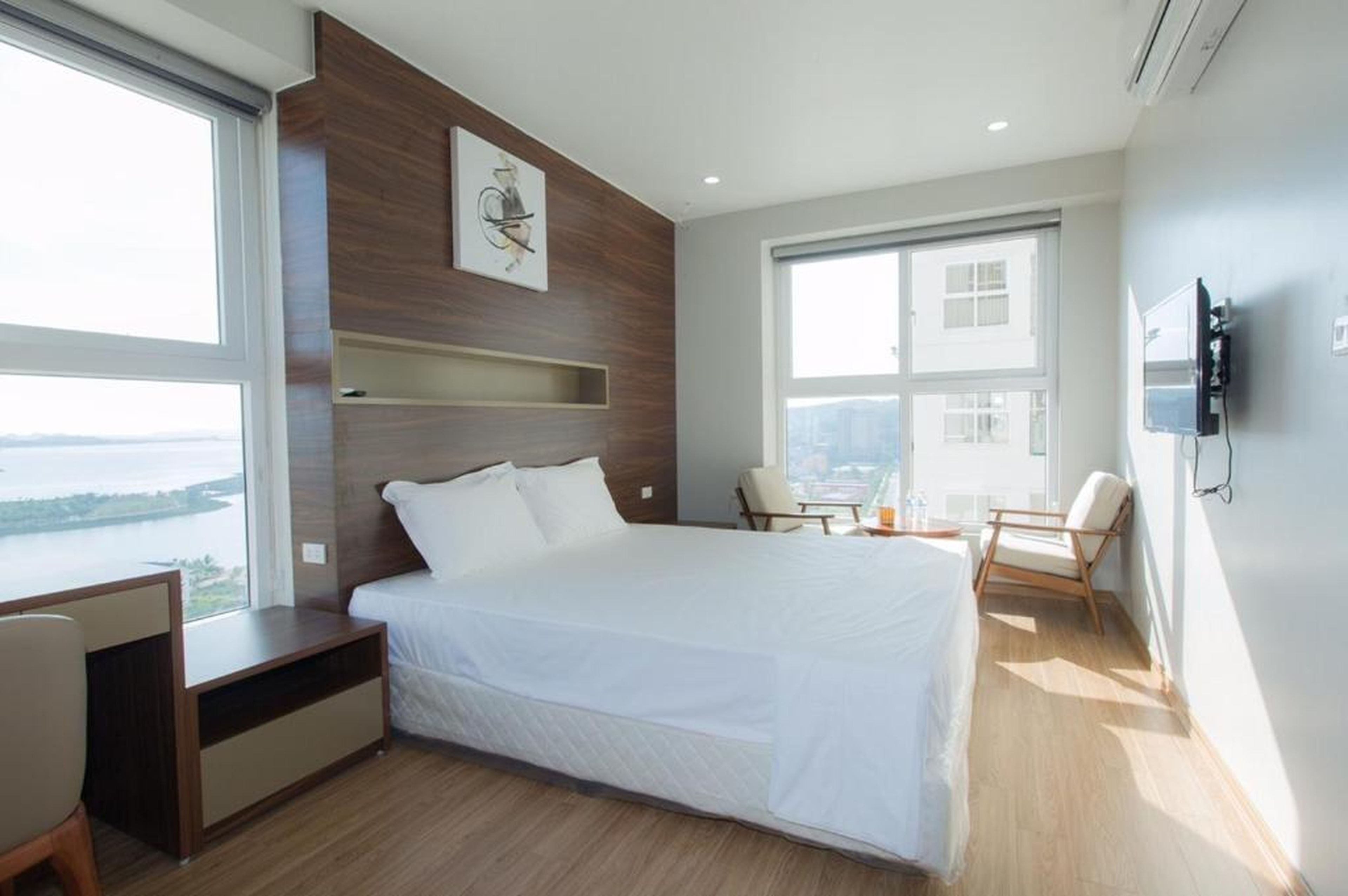 Homestay Ha Long luxury (sea ​​view) - Hình 28