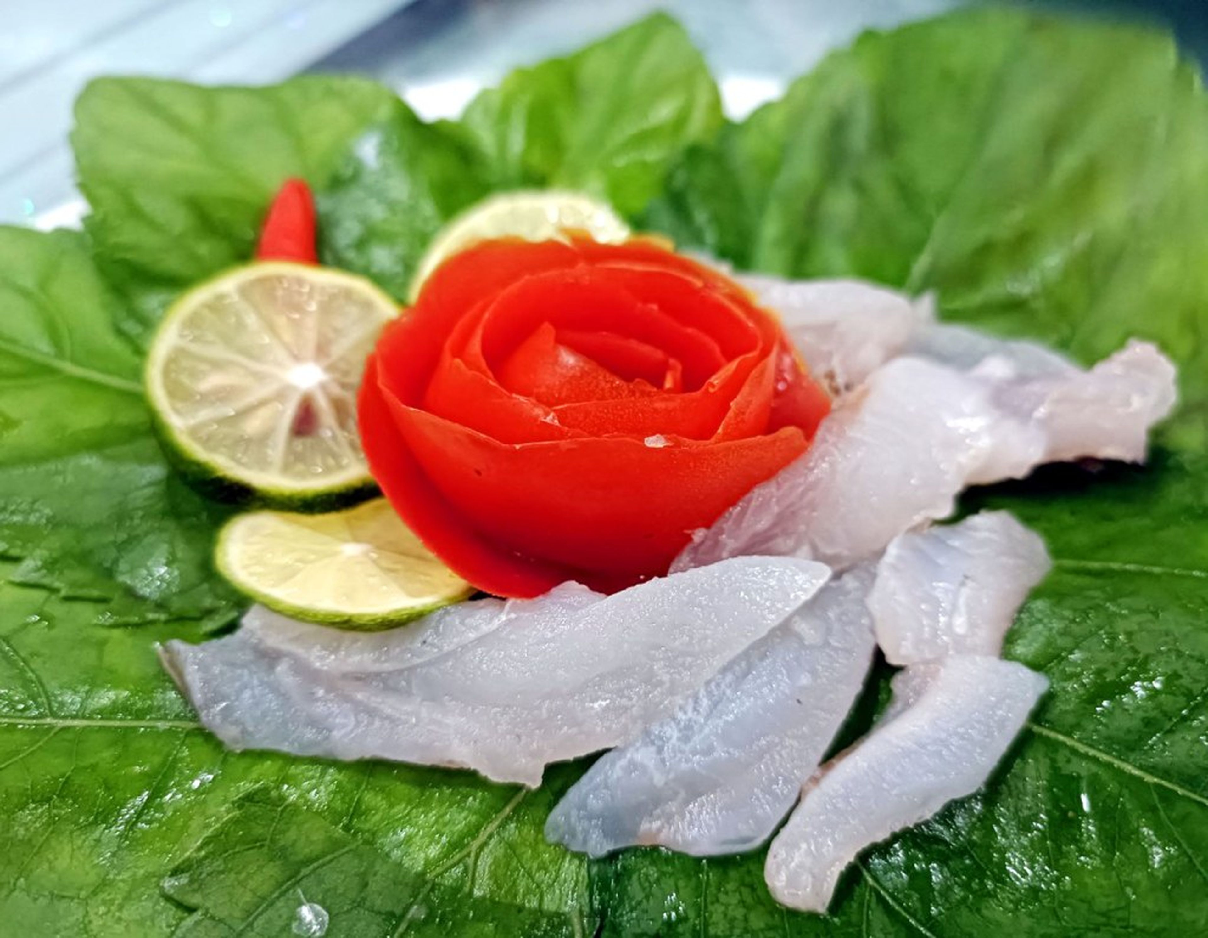 꽝닌에서 거부하기 힘든 별미, 민쩌우 보리멸 회무침 - Hình 5