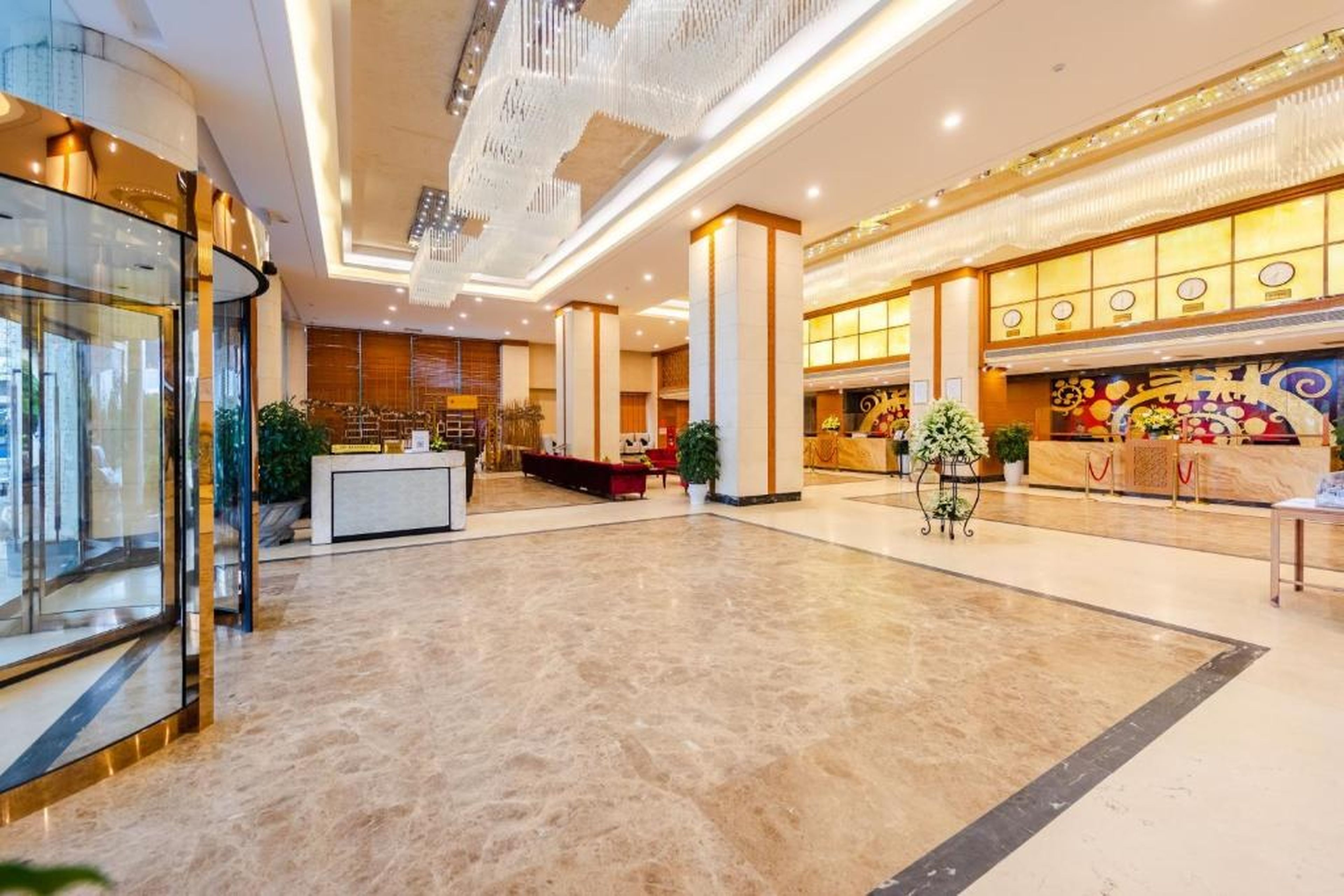 Muong Thanh Luxury Quang Ninh Hotel - Hình 41