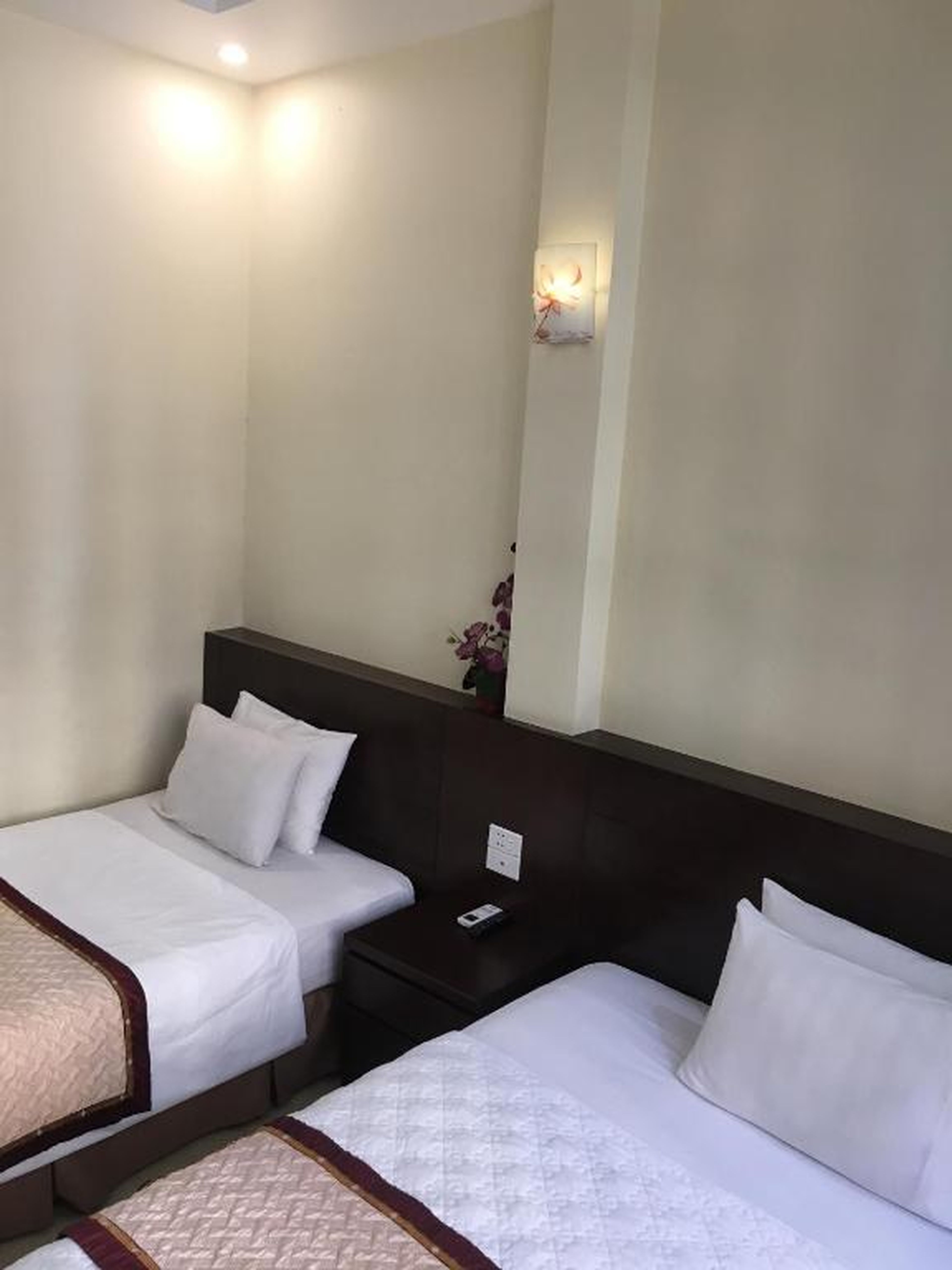 Ho Tay Hotel - Hình 9