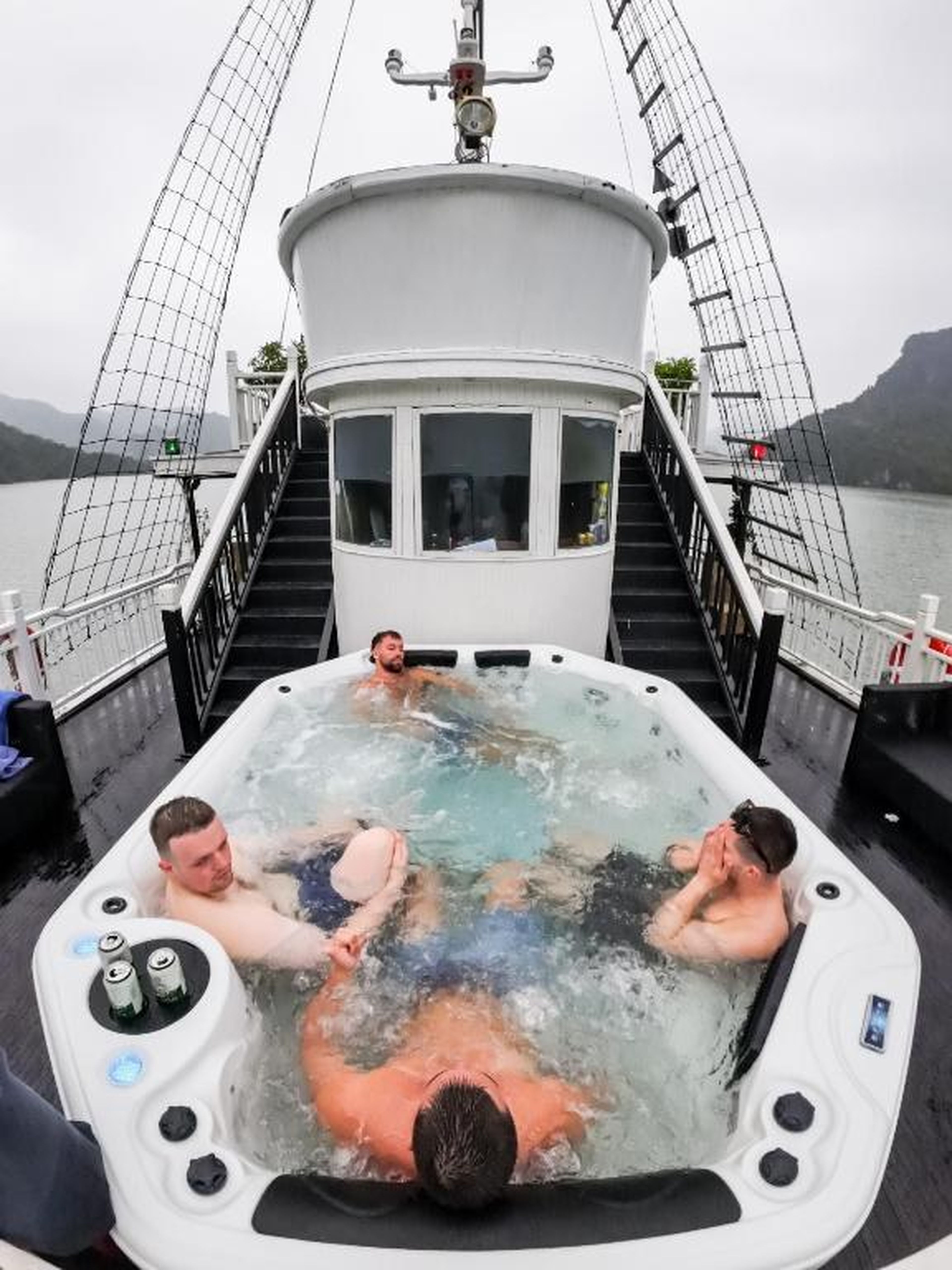 Aqua Classic Cruise - Hình 18