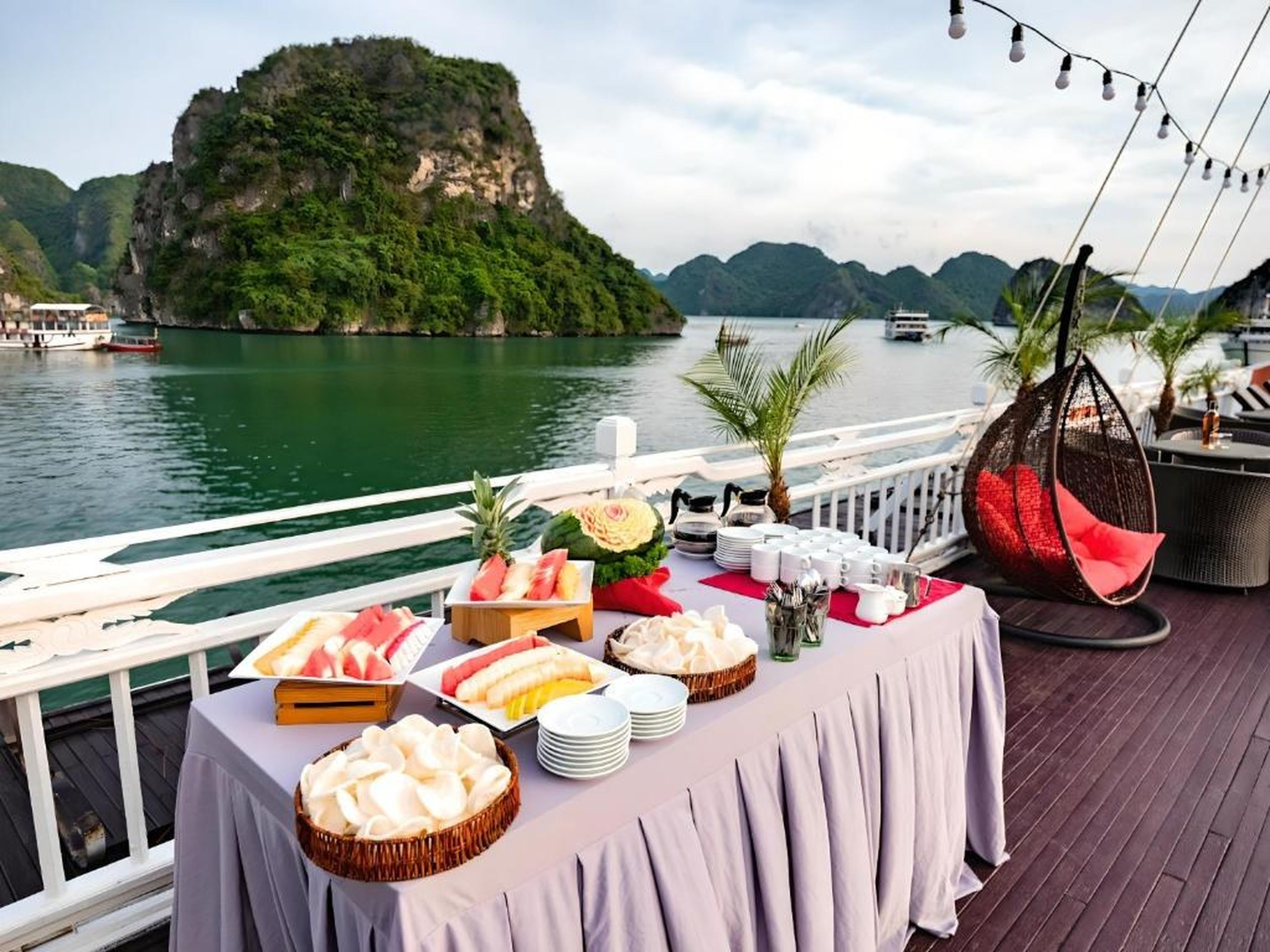 Hera Classic Boutique Cruise - Hình 4