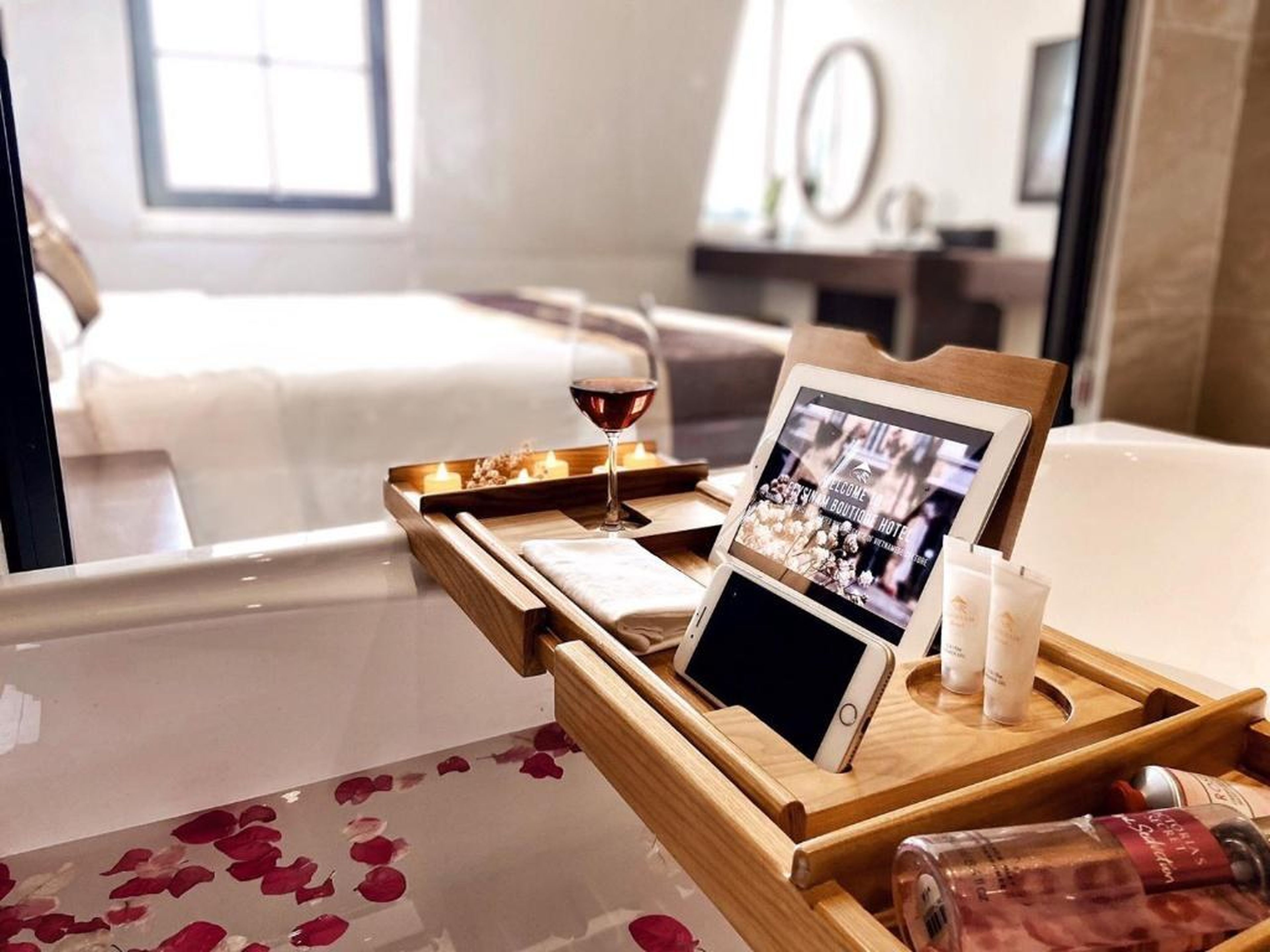 Elysinam Boutique Hotel Ha Long - Hình 1