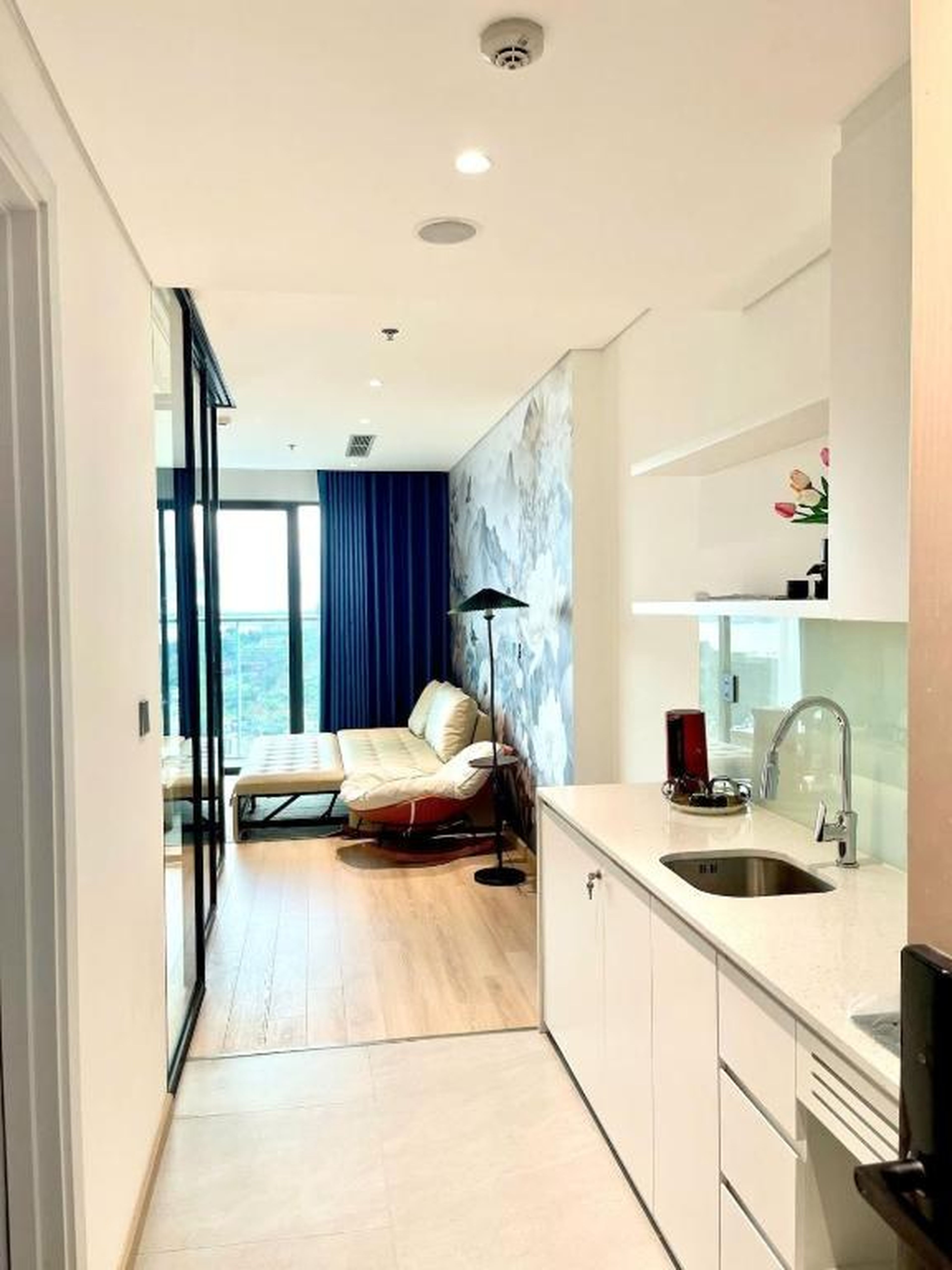 High-rise apartment with ocean view at The Holiday Ha Long - Hình 21