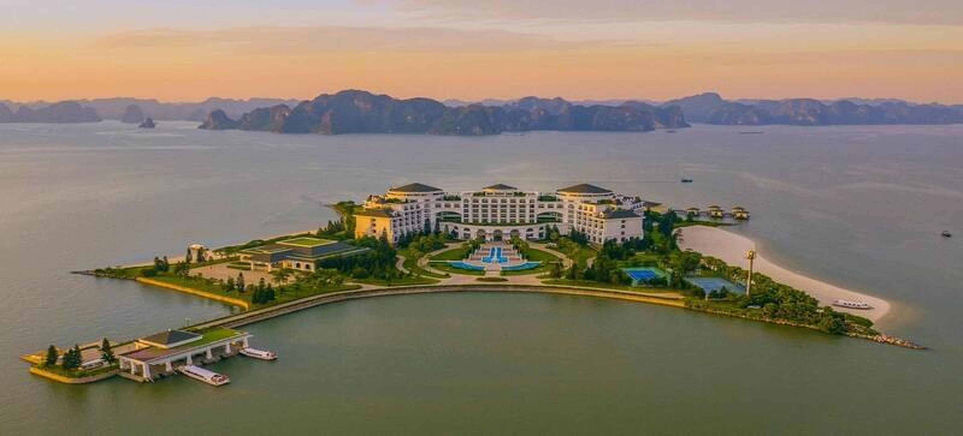 Kinh nghiệm du lịch Vịnh Hạ Long 2026: Giá vé & Lịch trình - Hình 19