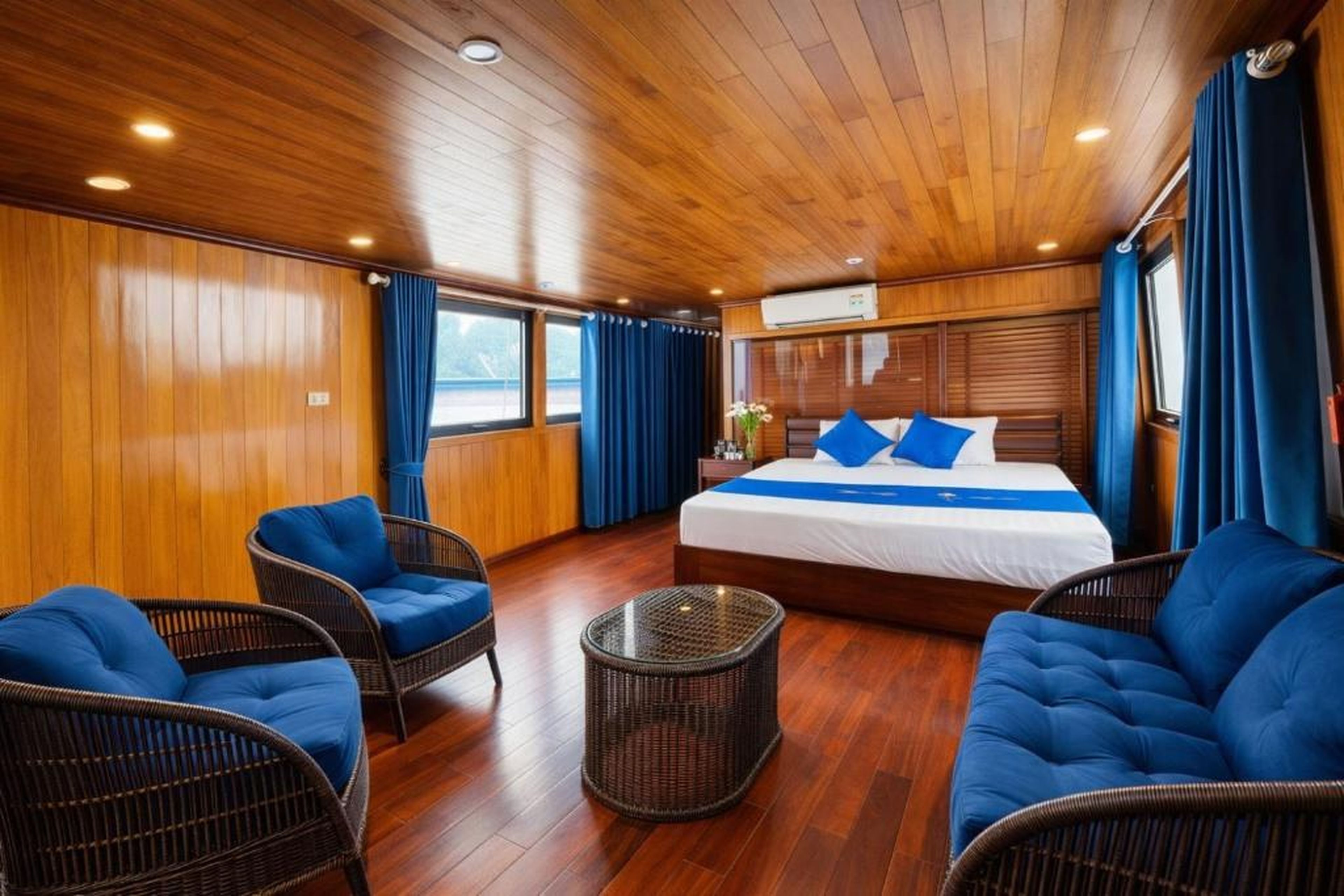 Private Sail Ha Long - Bai Tu Long - Hình 4