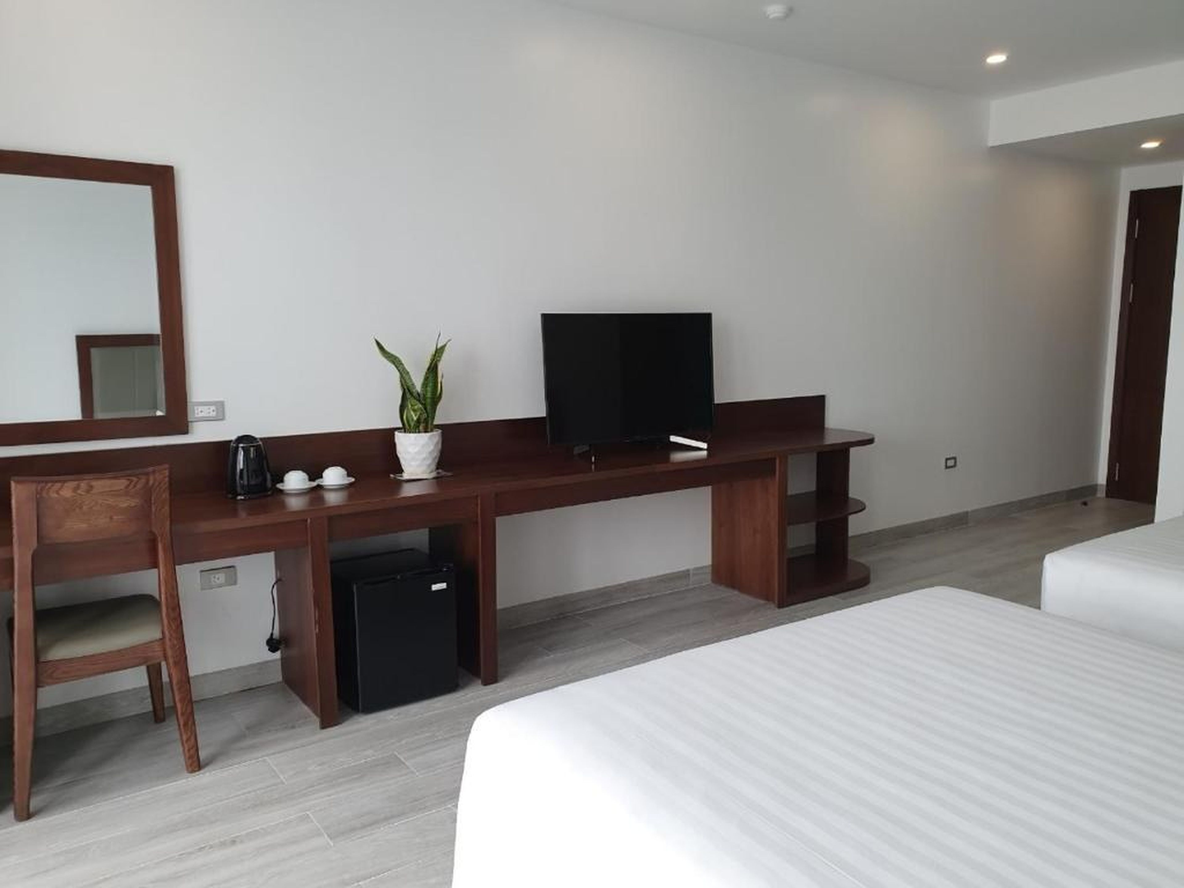 Ha Long Bay TC Hotel - Hình 20